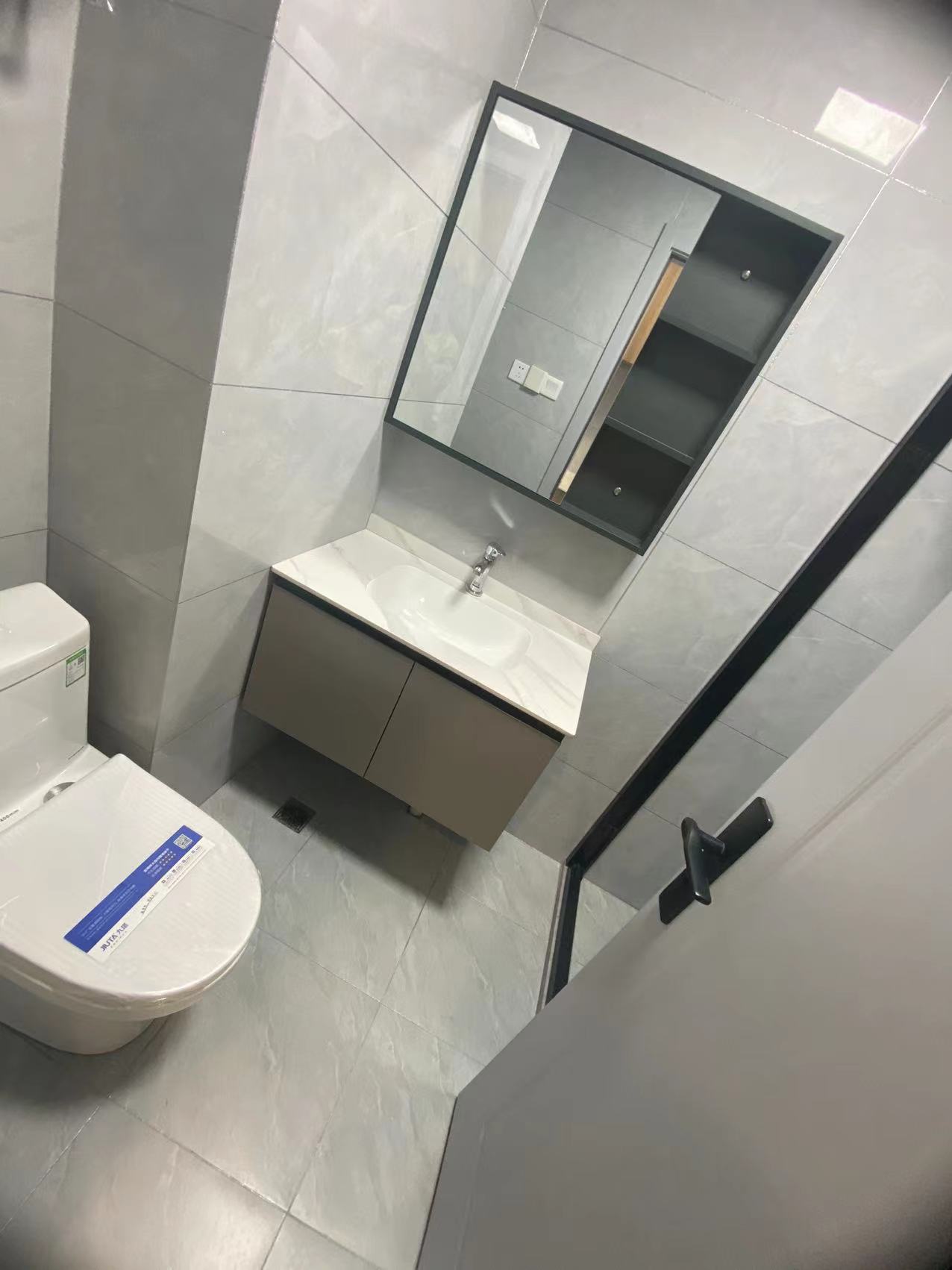 涌鑫八达通广场 1室1厅1卫 40m&sup2;