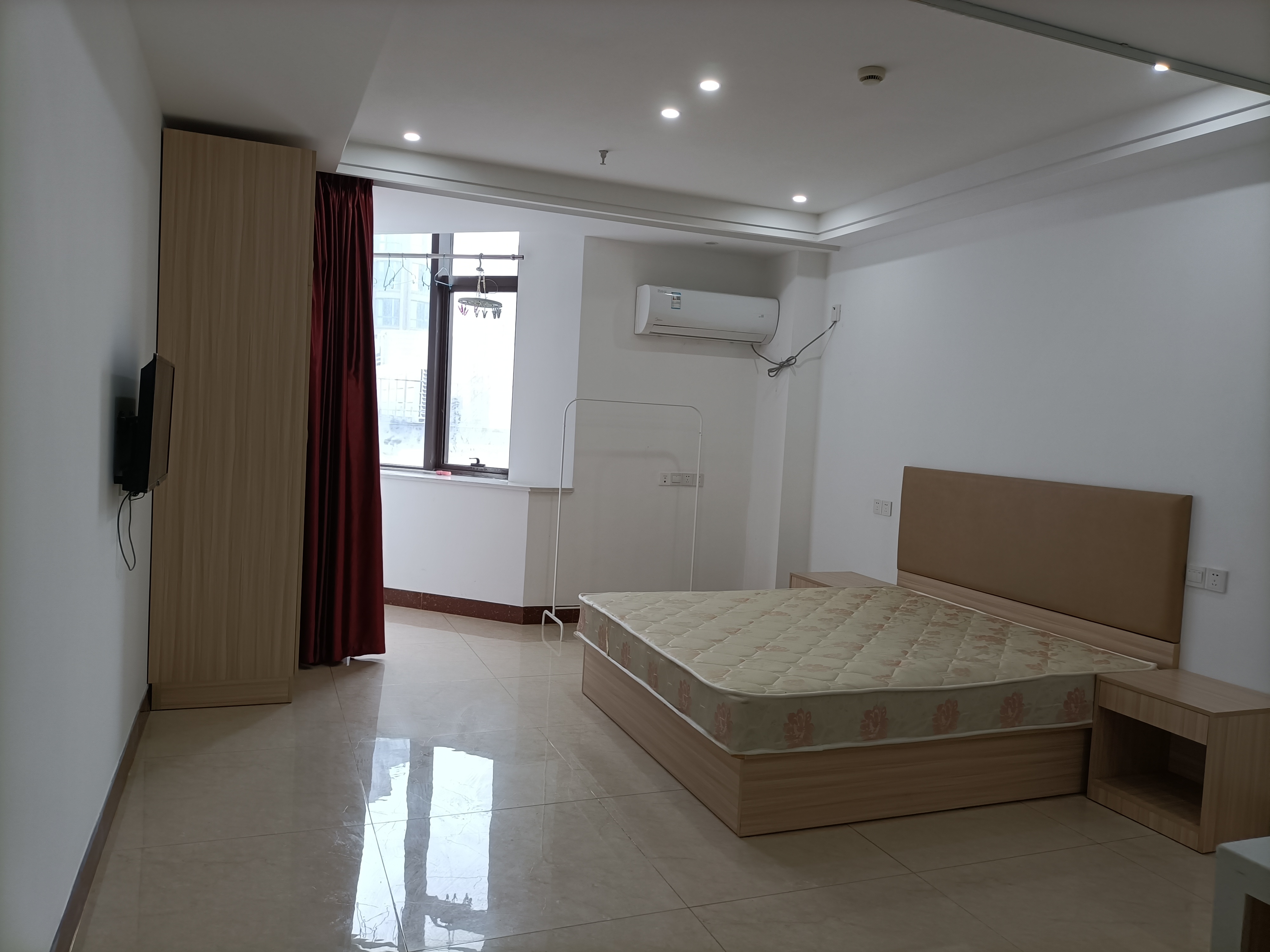 汇金国际 1室1厅1卫 53m&sup2;