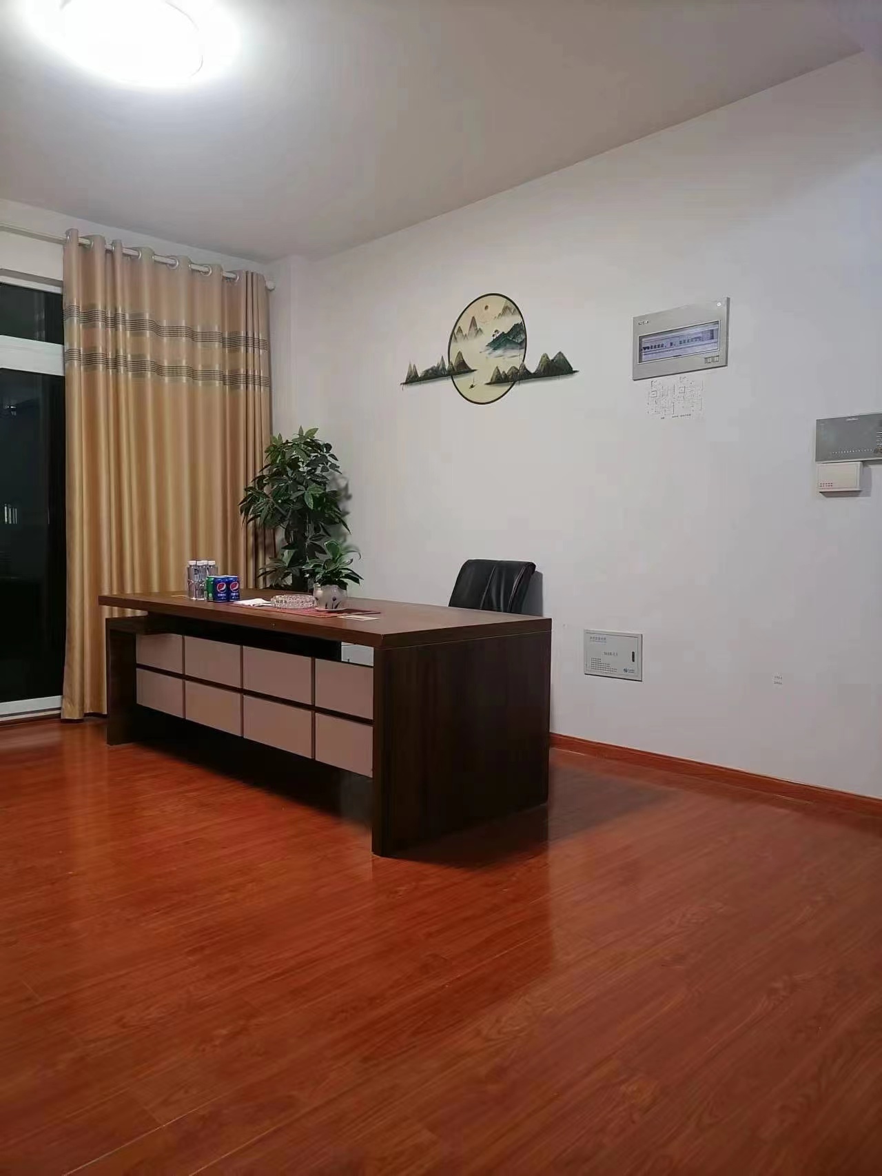 金色城品 3室2厅1卫 100m&sup2;