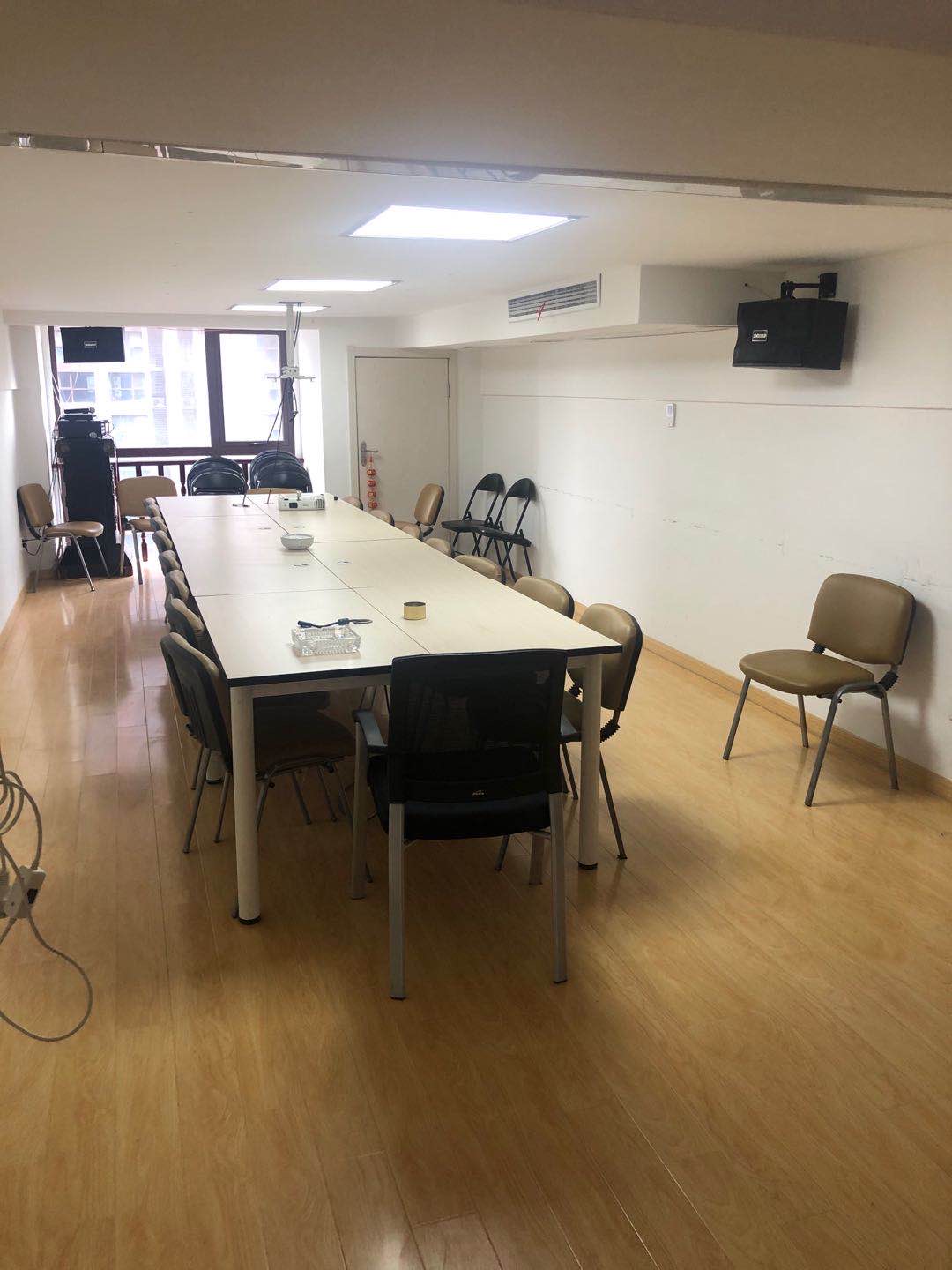 恒隆国际 1室1厅1卫 70m²