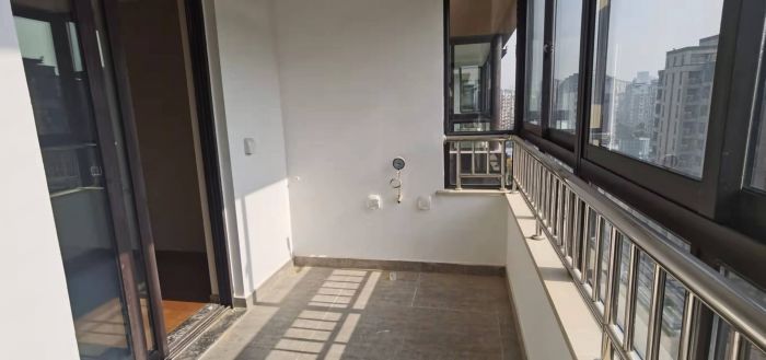 万濠禧园 3室2厅1卫 114m&sup2;