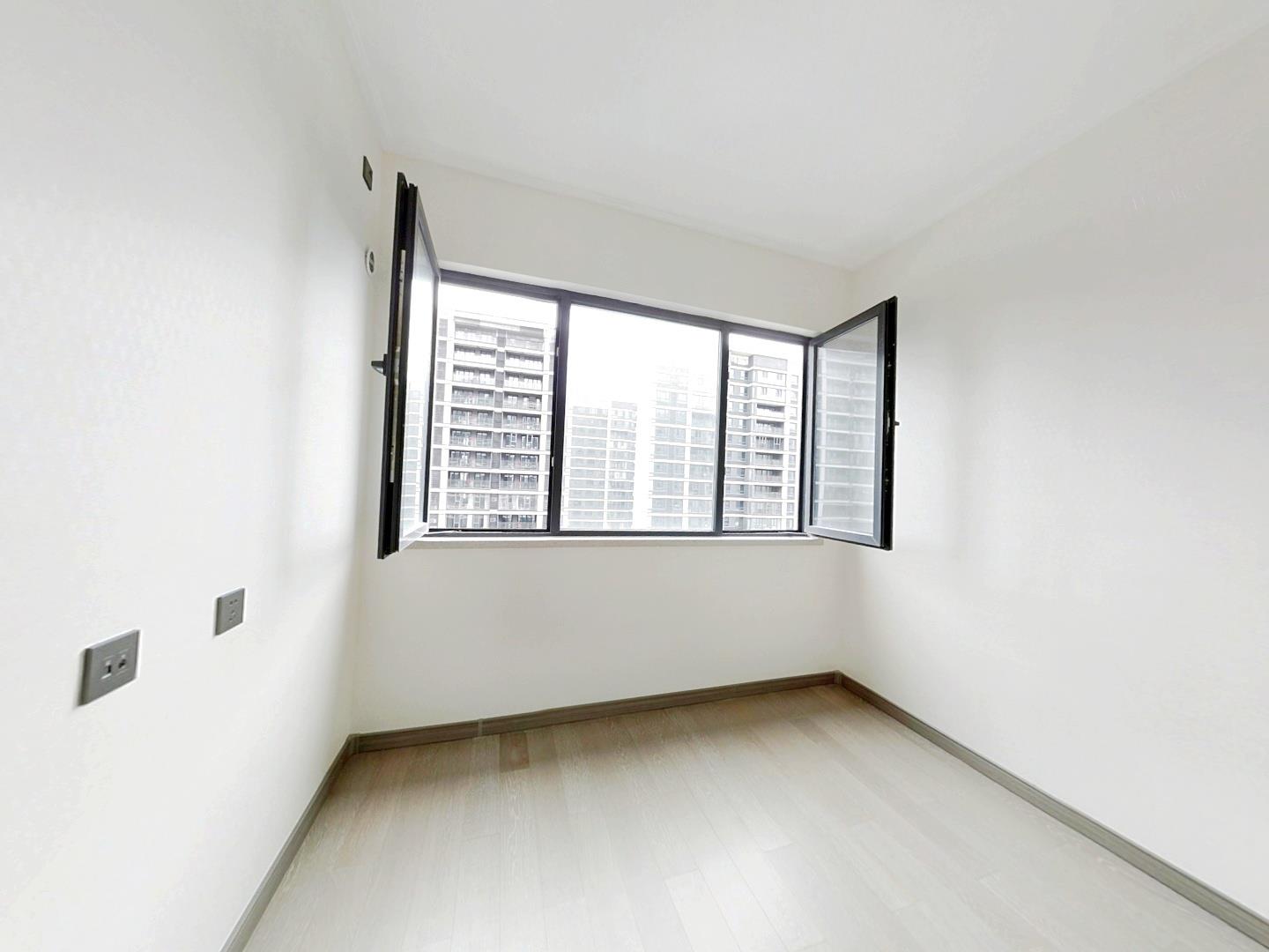 万科翡翠东第 3室2厅2卫 127.49m&sup2;
