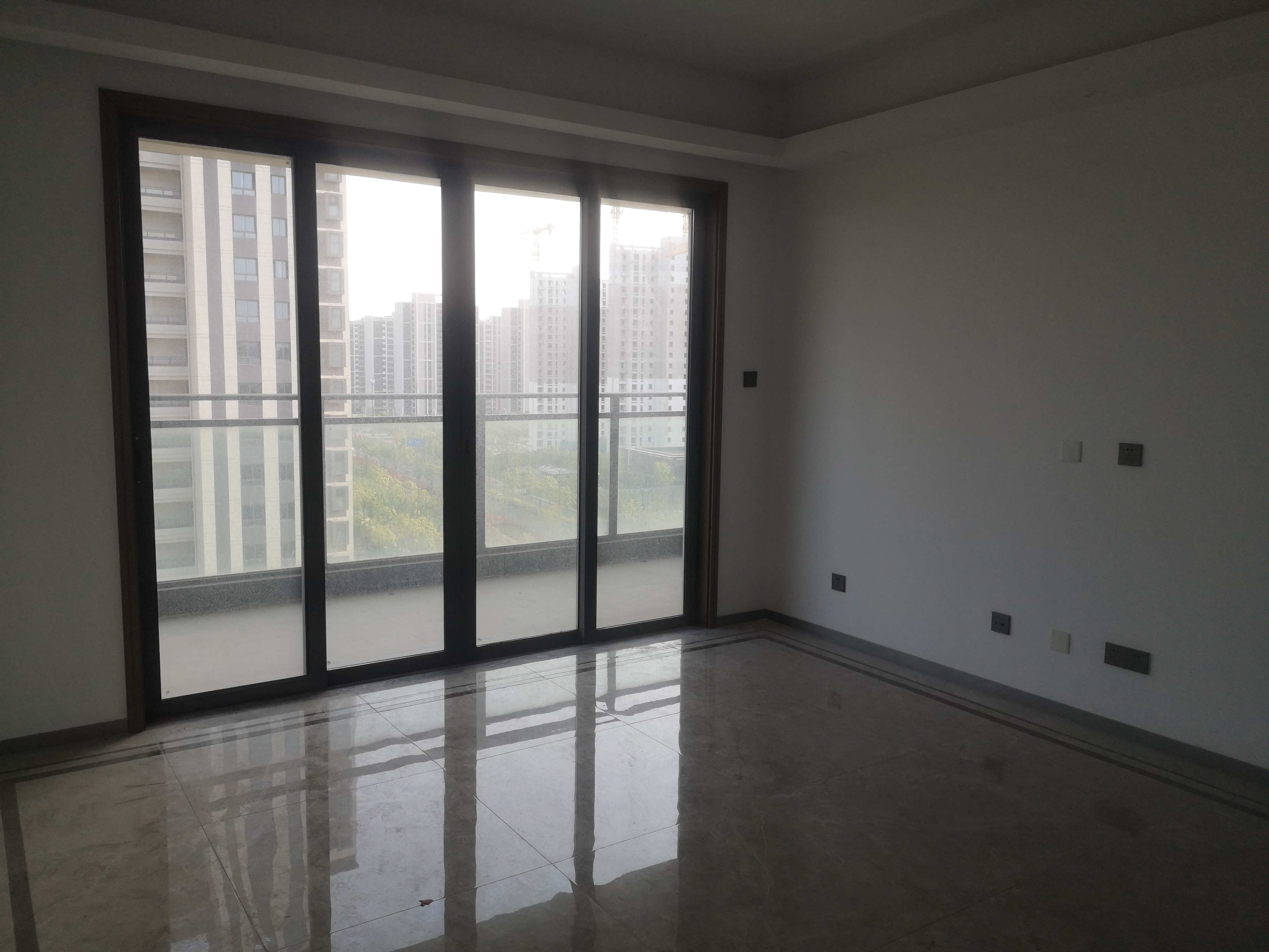 都会沁园 3室2厅2卫 149m&sup2;