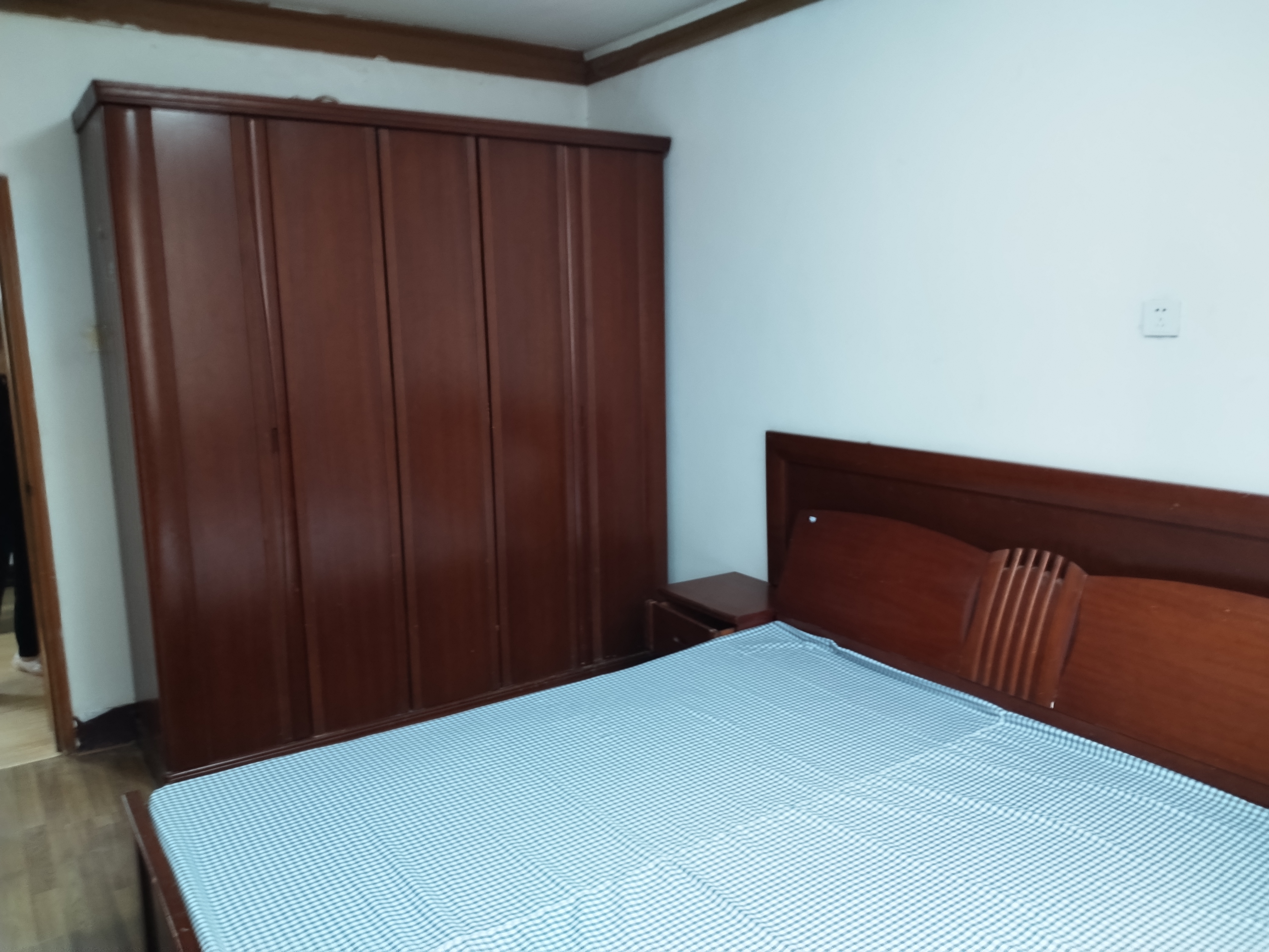 新桥北村 3室1厅1卫 73m&sup2;