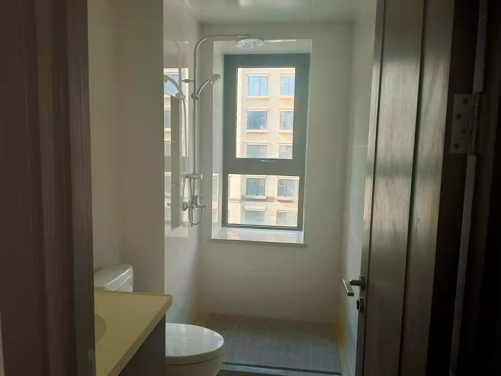春风南岸东园 4室2厅3卫 167m&sup2;