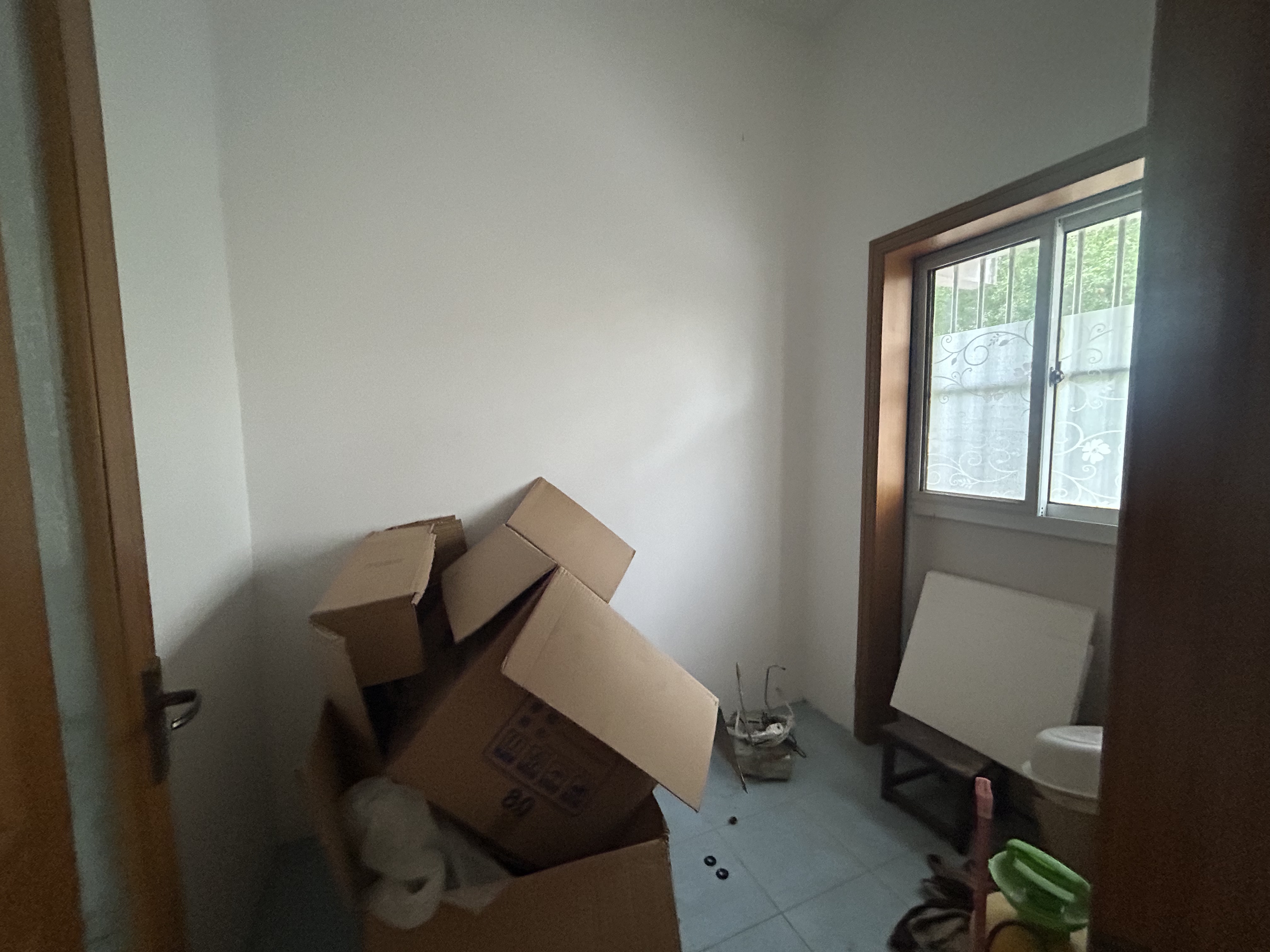 秀水华庭 4室2厅2卫 170.00m&sup2;