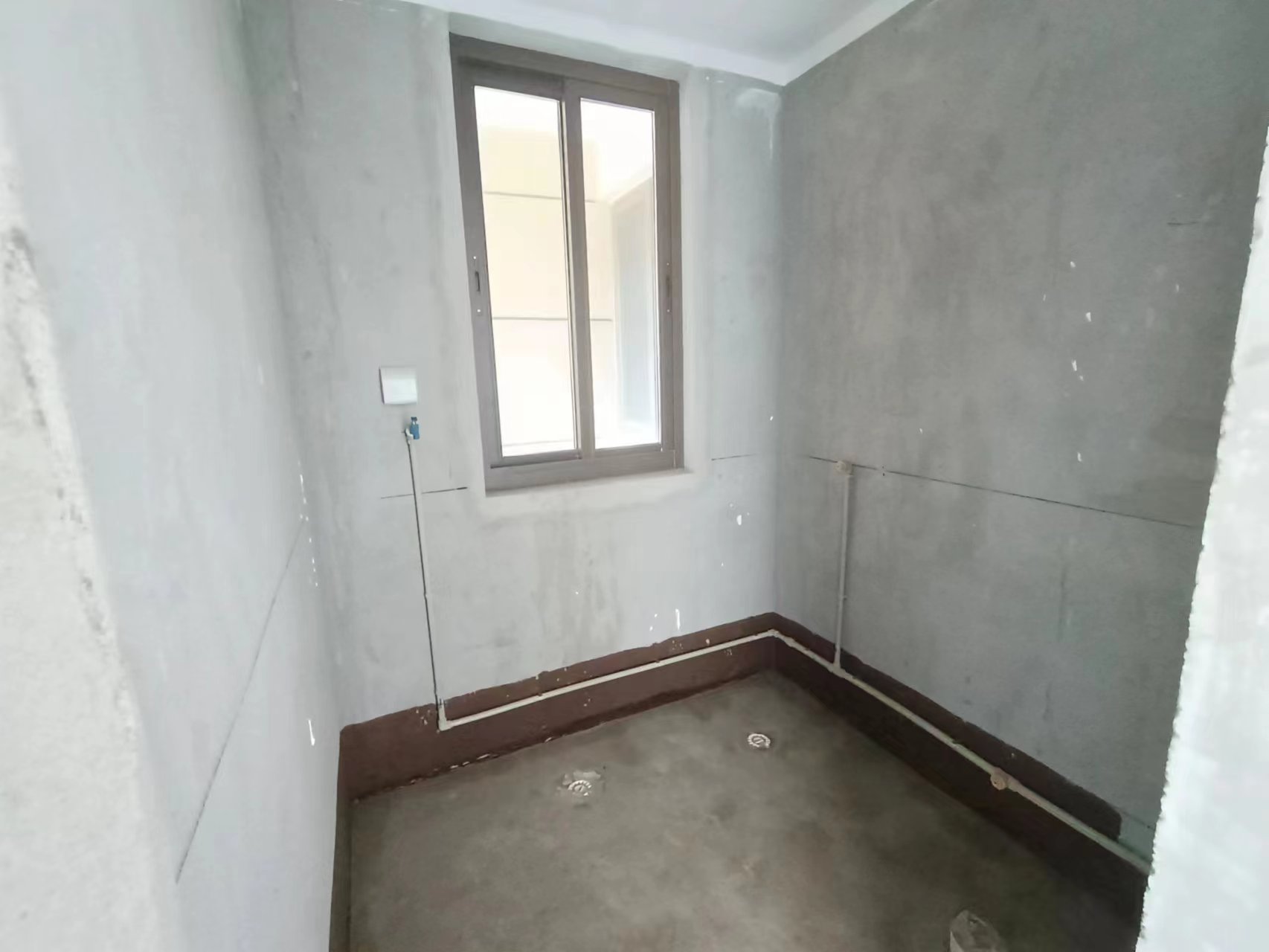 皇家花园北区 3室2厅2卫 133m&sup2;