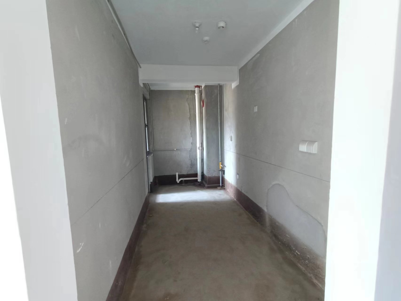 皇家花园北区 3室2厅2卫 133m&sup2;