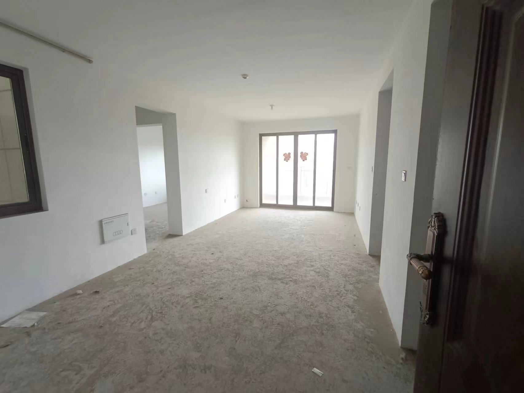皇家花园北区 3室2厅2卫 133m&sup2;