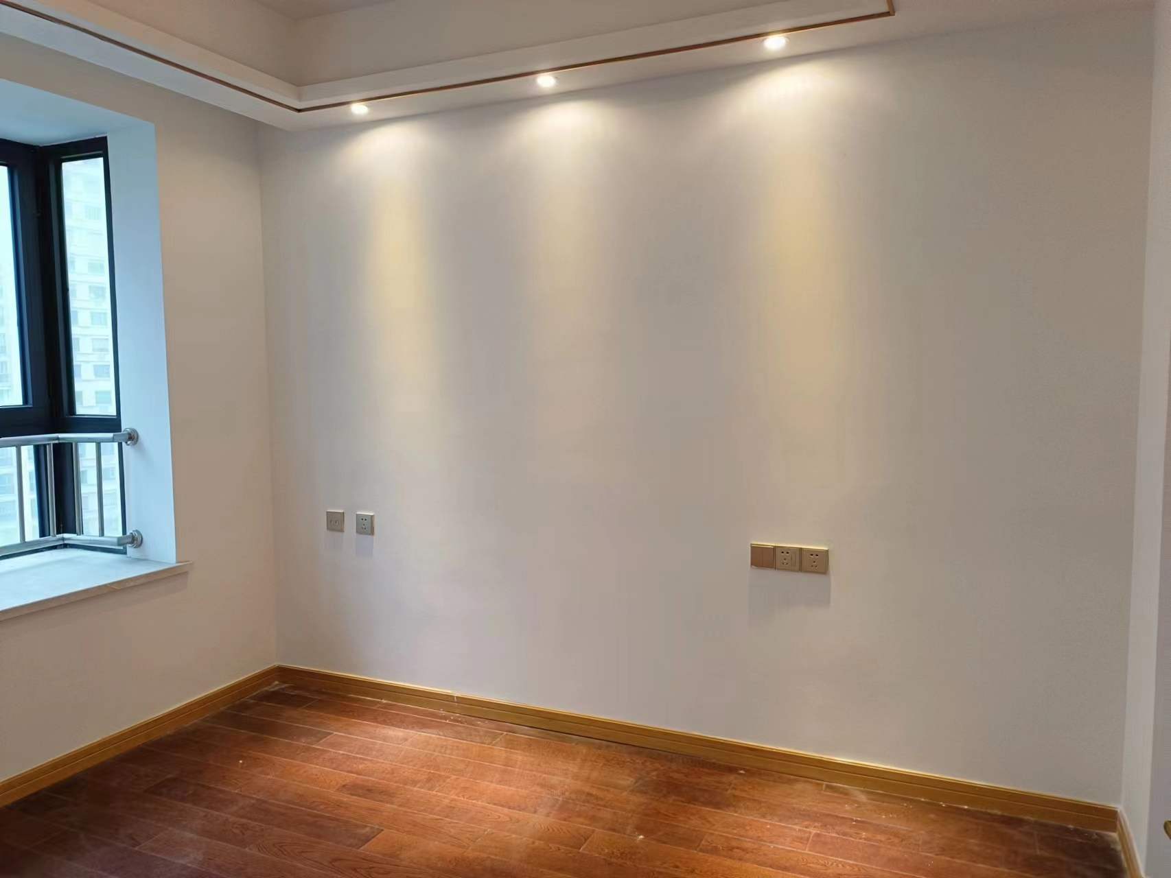 中南世纪花城三期 3室2厅2卫 130m&sup2;