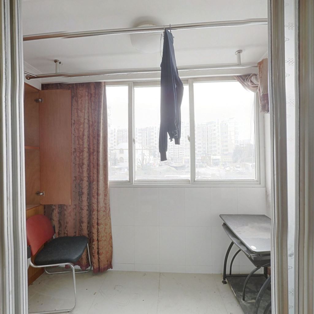 人民中路128号院 1室0厅1卫 28m&sup2;
