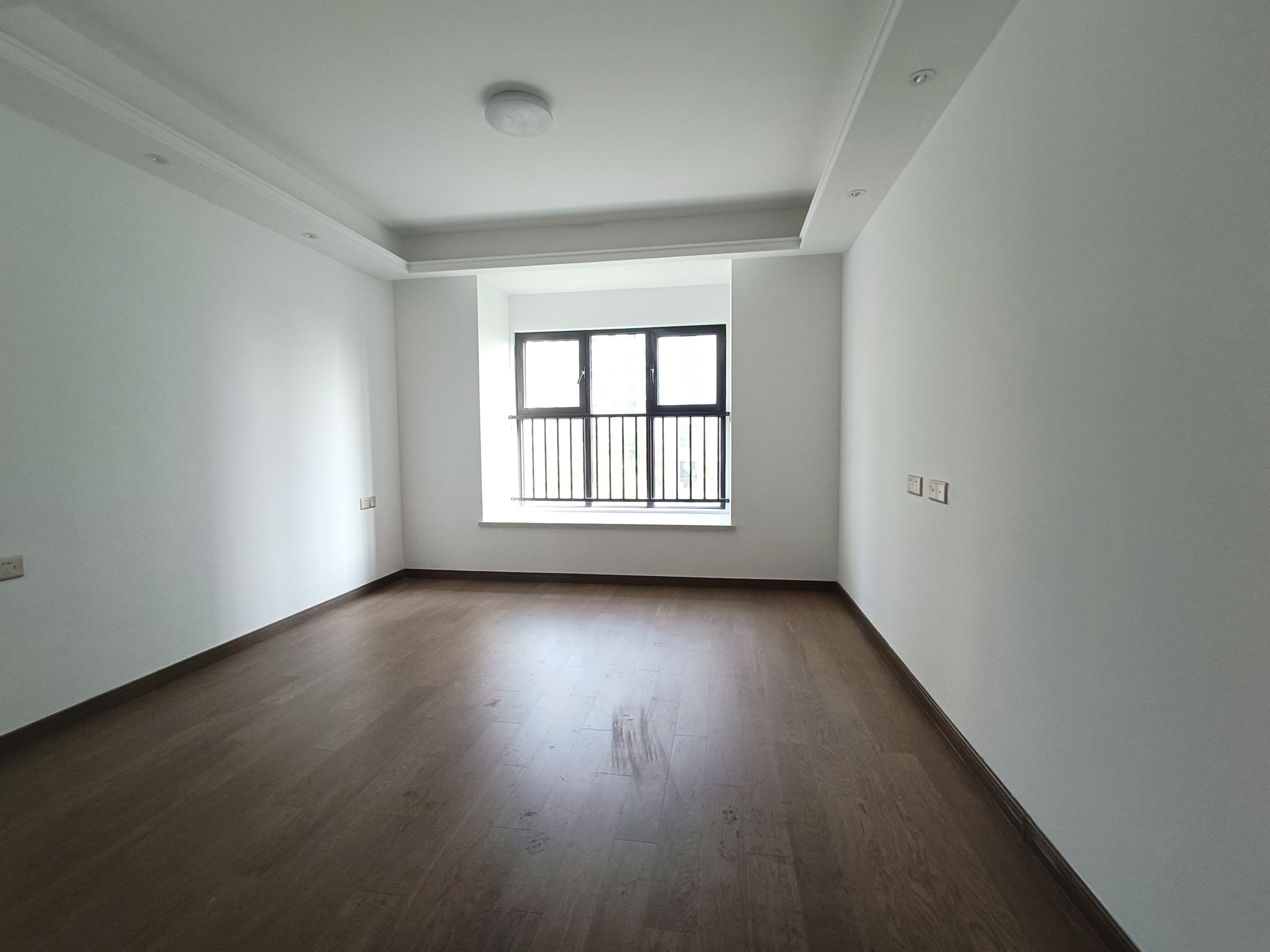 中海上东区 3室2厅2卫 127m&sup2;