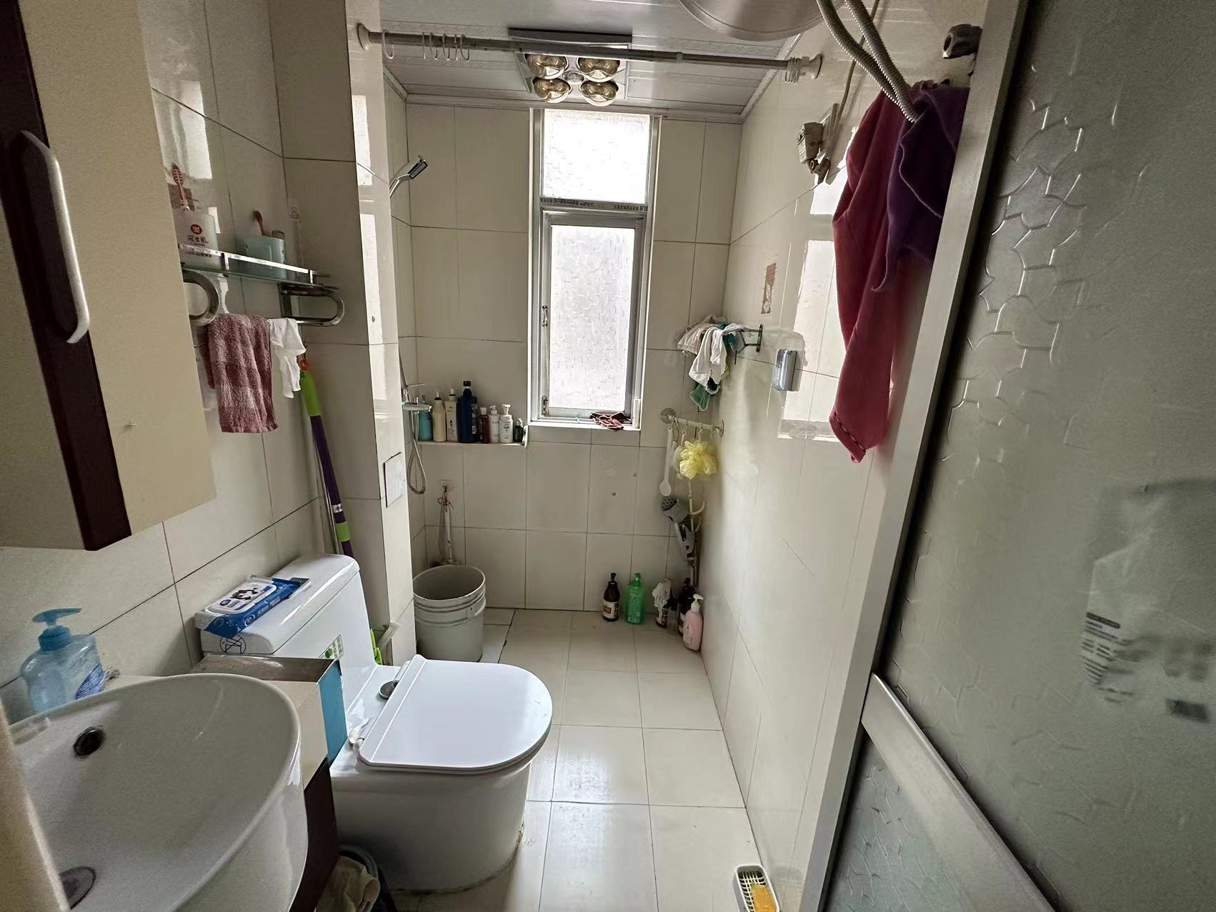 海港新村 3室1厅1卫 77m&sup2;