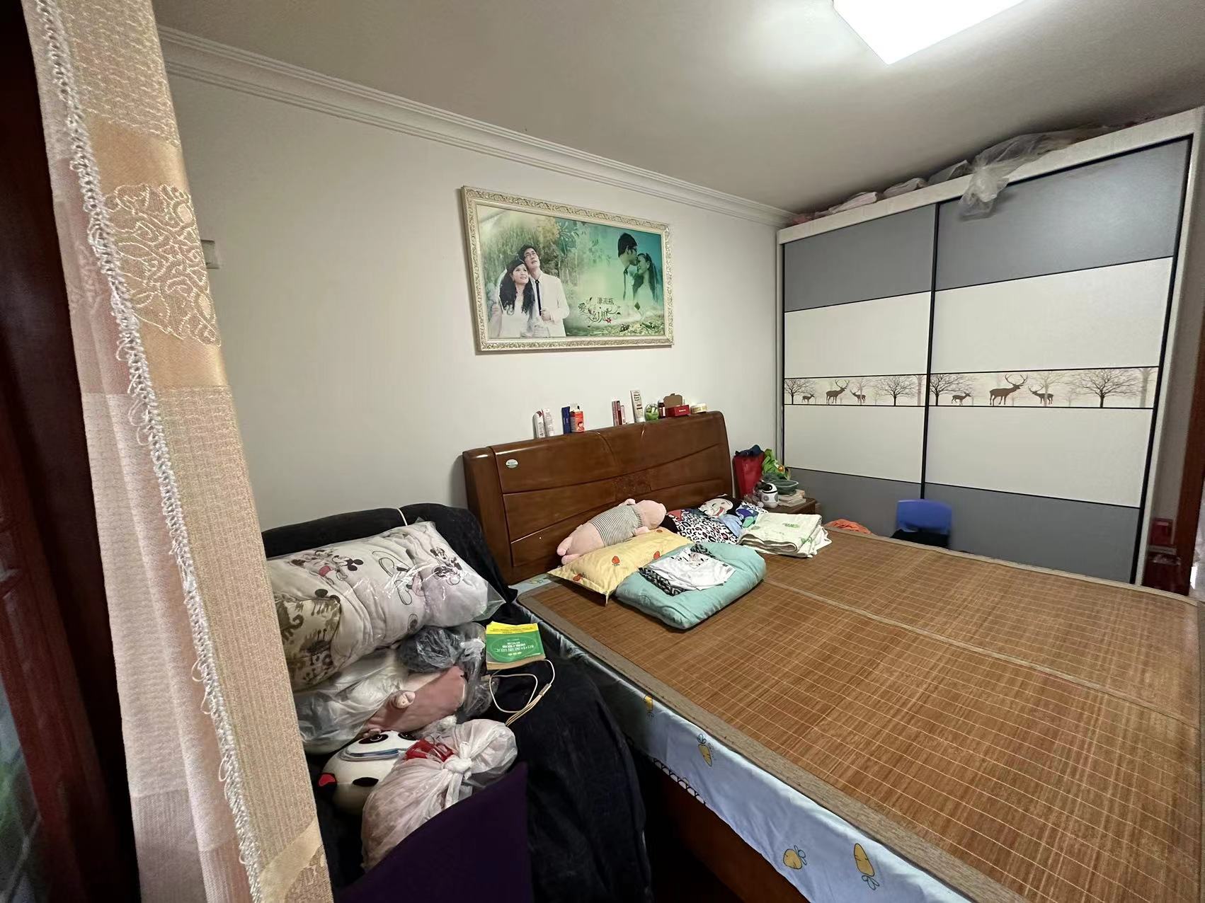 海港新村 3室1厅1卫 77m&sup2;