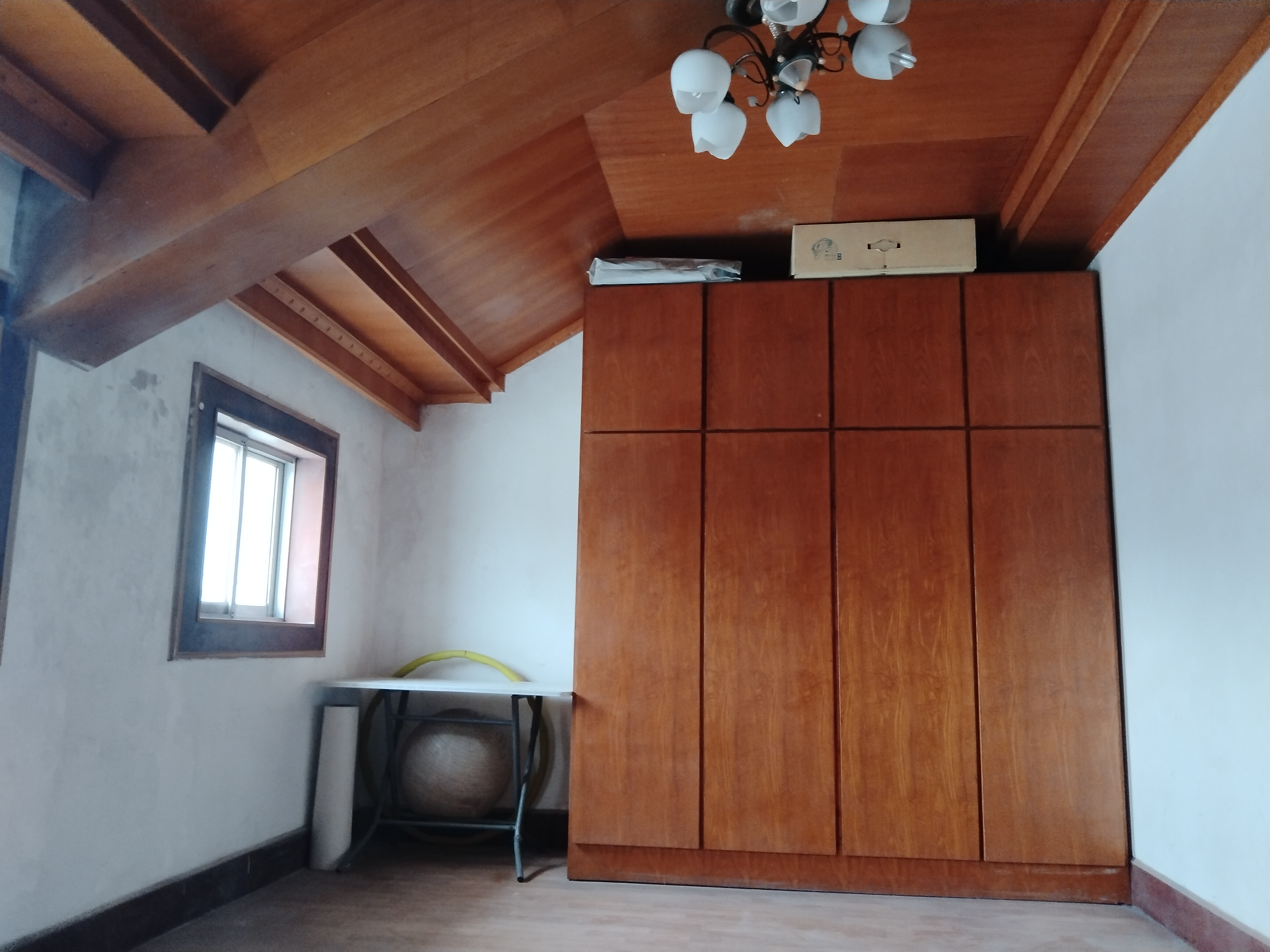 郭里园 4室1厅1卫 84m&sup2;