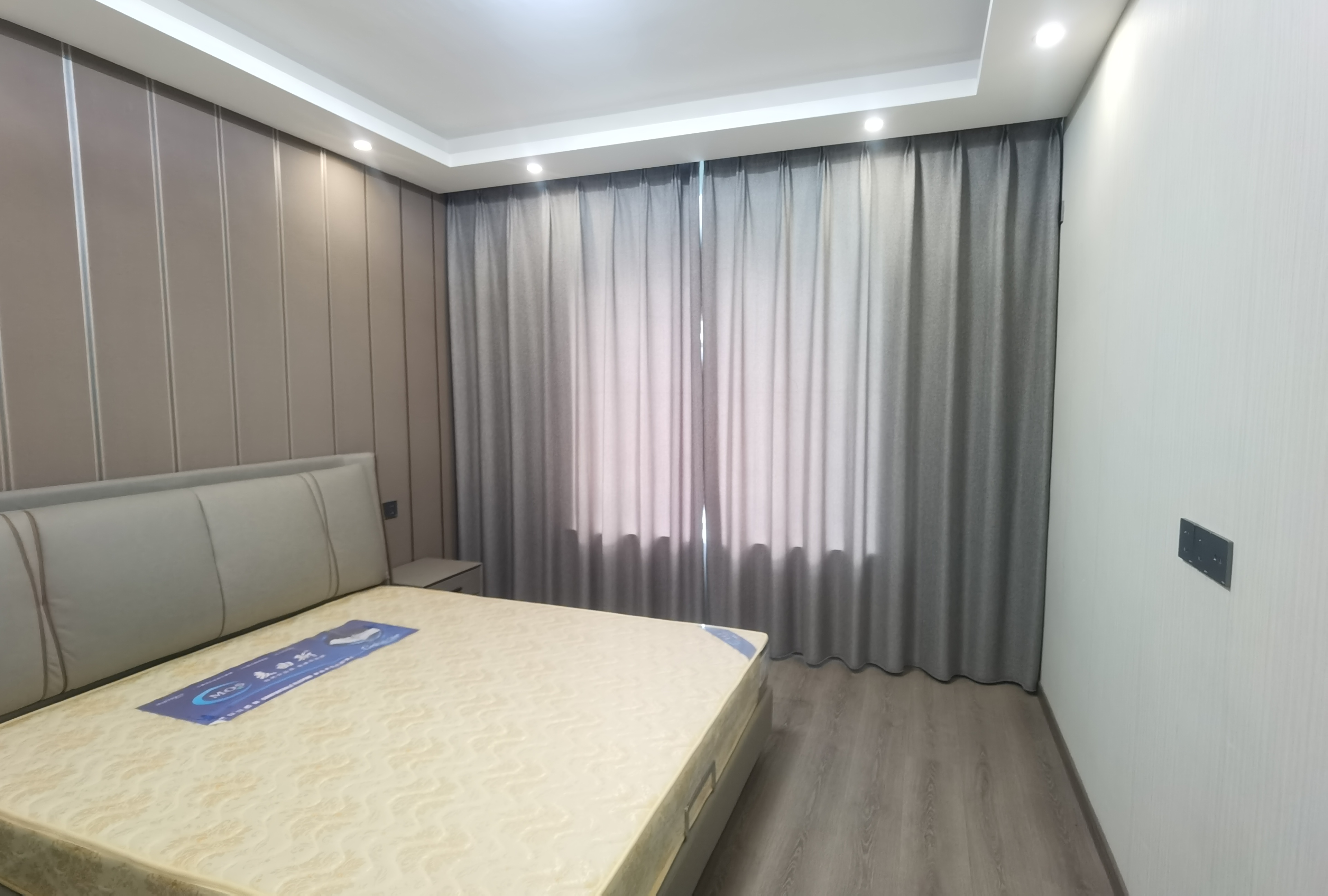天熹苑 2室2厅1卫 99m&sup2;