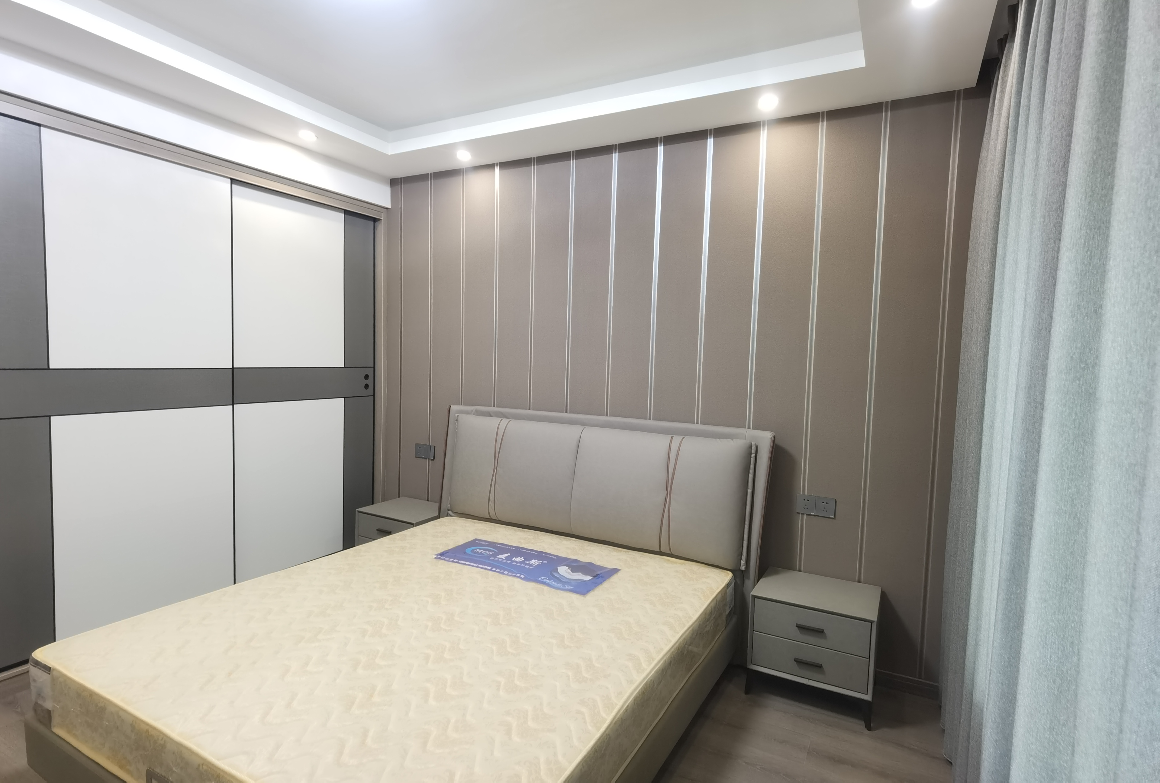 天熹苑 2室2厅1卫 99m&sup2;