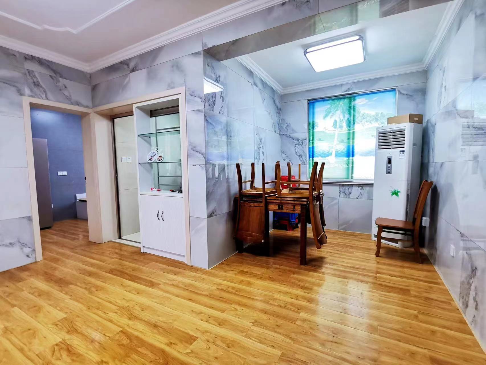 国际商城 3室1厅1卫 91.63m&sup2;
