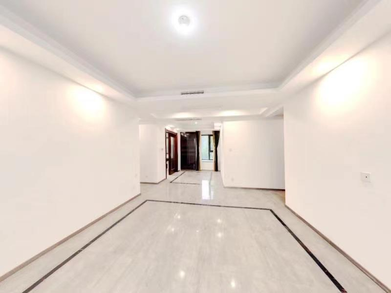 远创樾府 3室2厅2卫 132.00m²