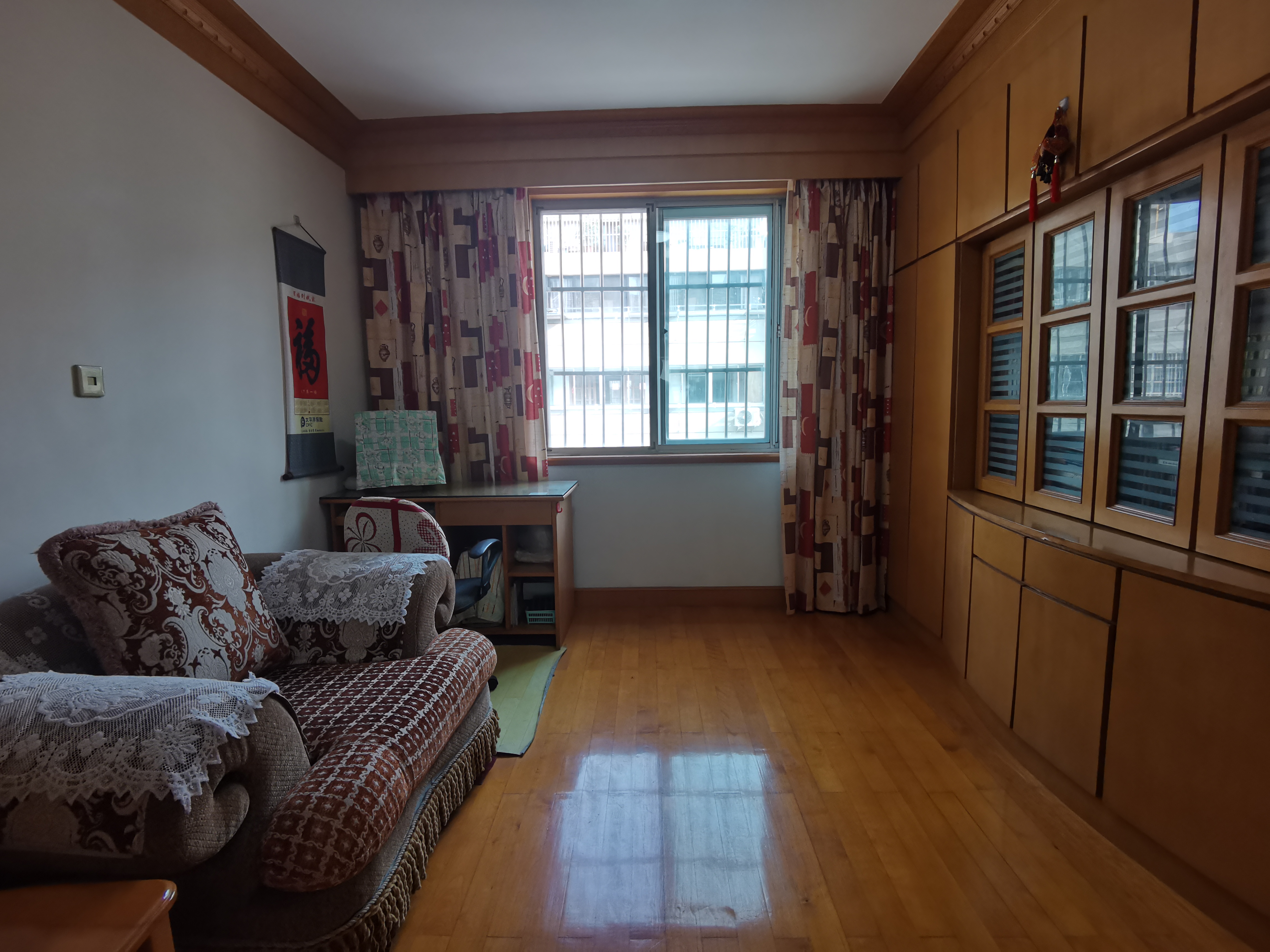 易家桥新村 3室2厅1卫 116.70m&sup2;