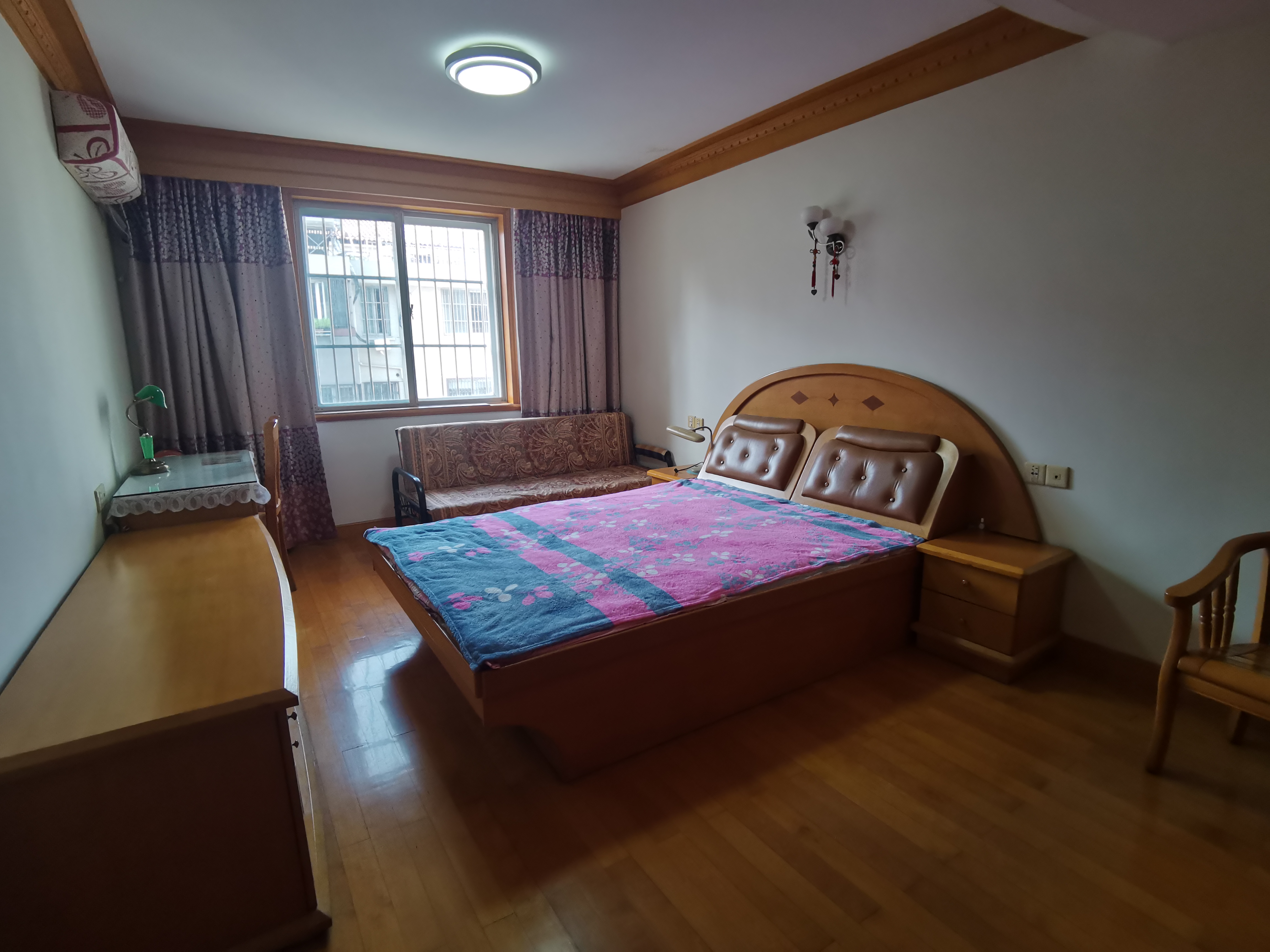 易家桥新村 3室2厅1卫 116.70m&sup2;
