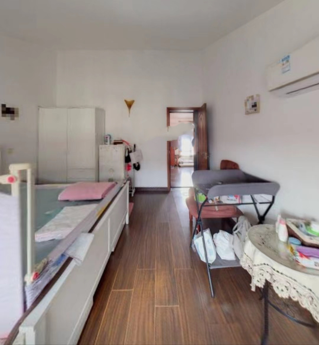 南川园东区 4室2厅1卫 113.06m&sup2;