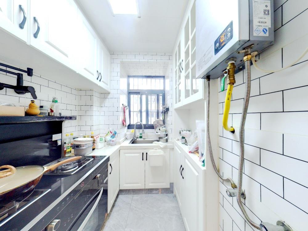 易家桥新村 2室1厅1卫 58m&sup2;