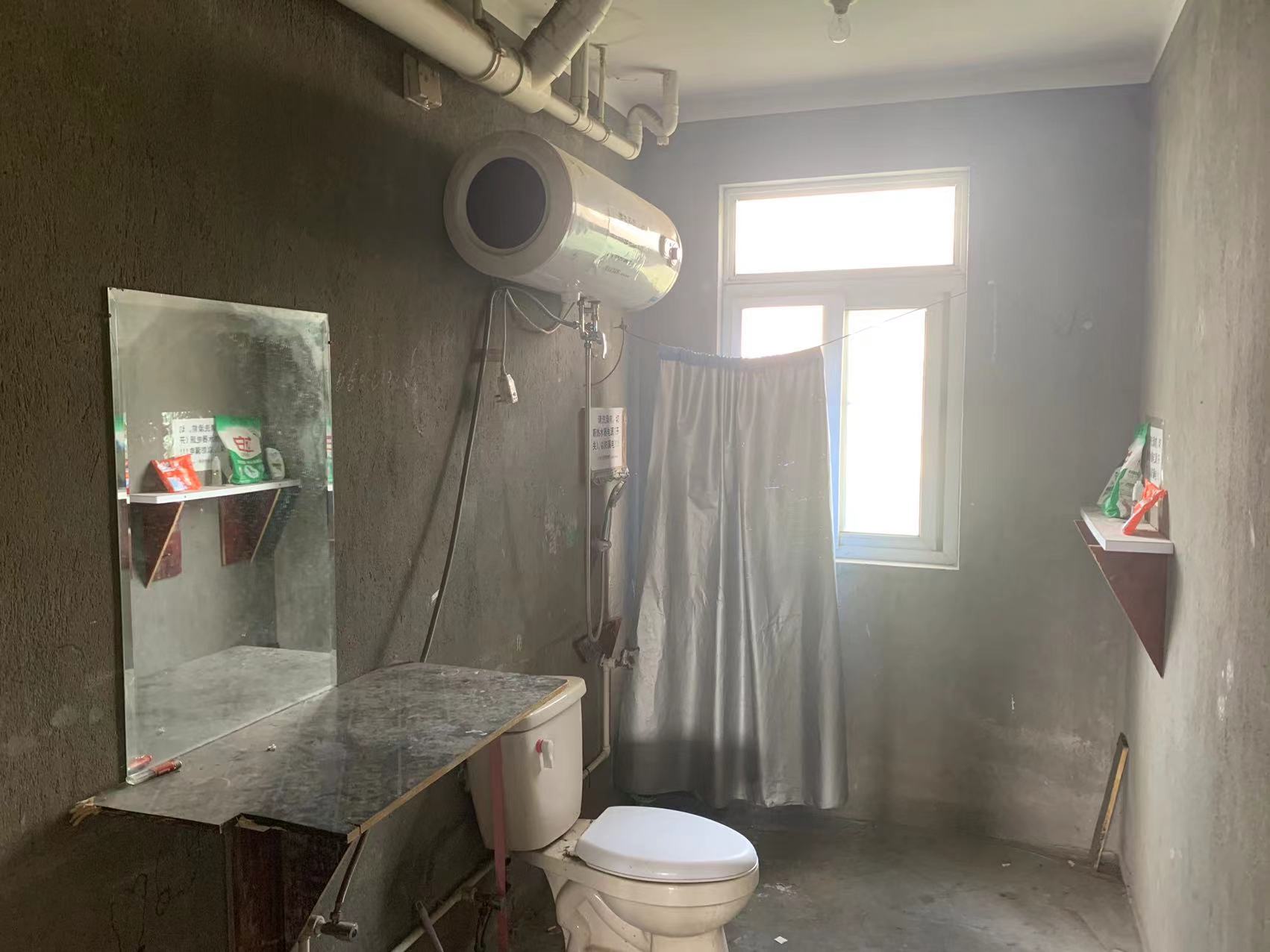 滨河东城 5室1厅1卫 96.00m&sup2;