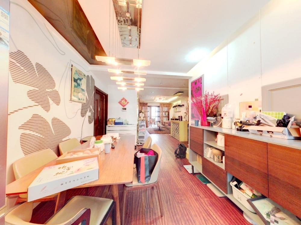 中南世纪城北区 3室2厅2卫 157m&sup2;