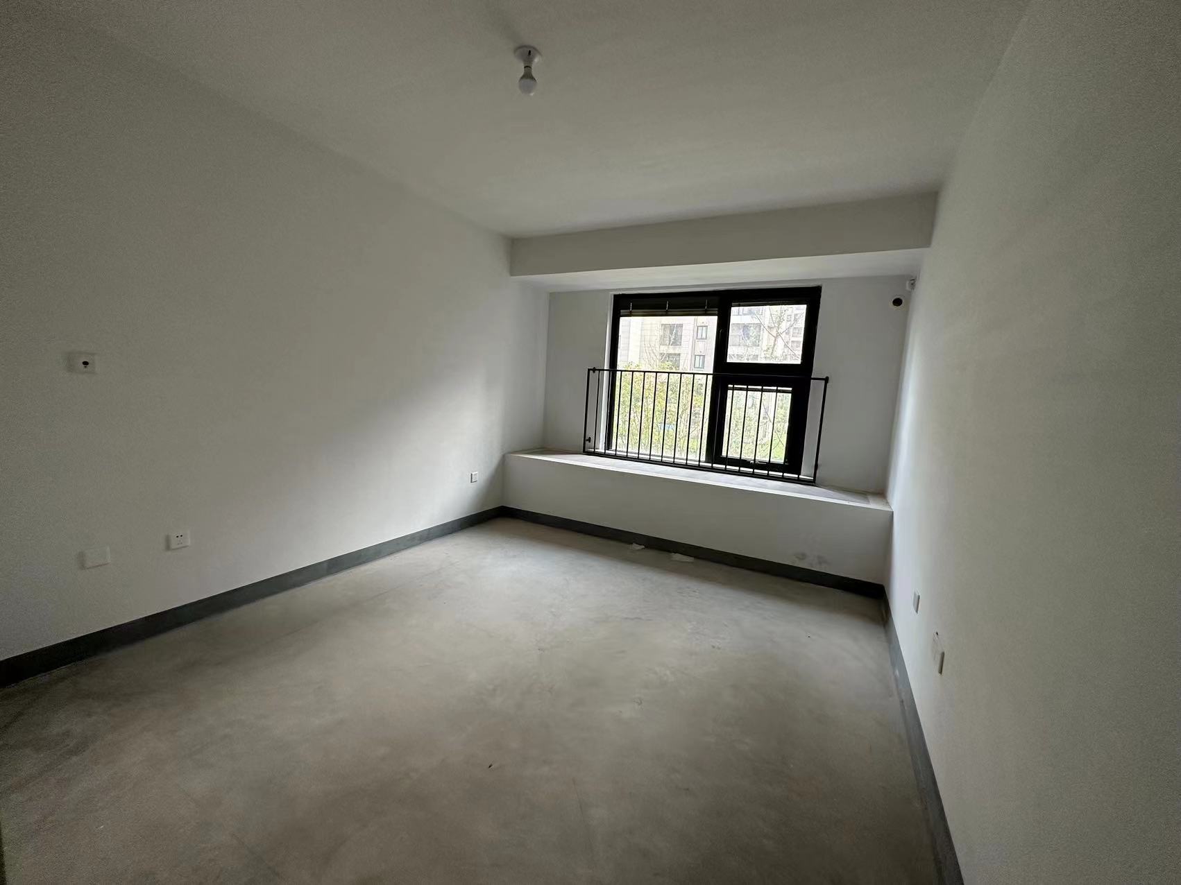 招商新城雍景湾 3室2厅1卫 117m&sup2;