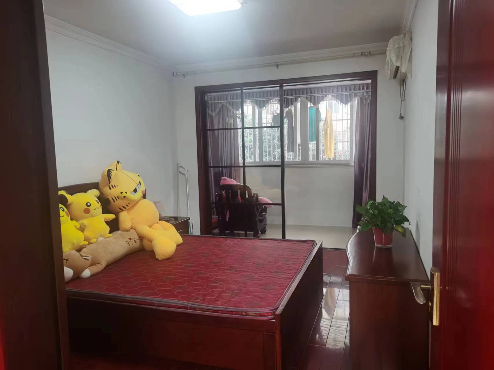 永兴佳园二期 3室2厅1卫 137m&sup2;