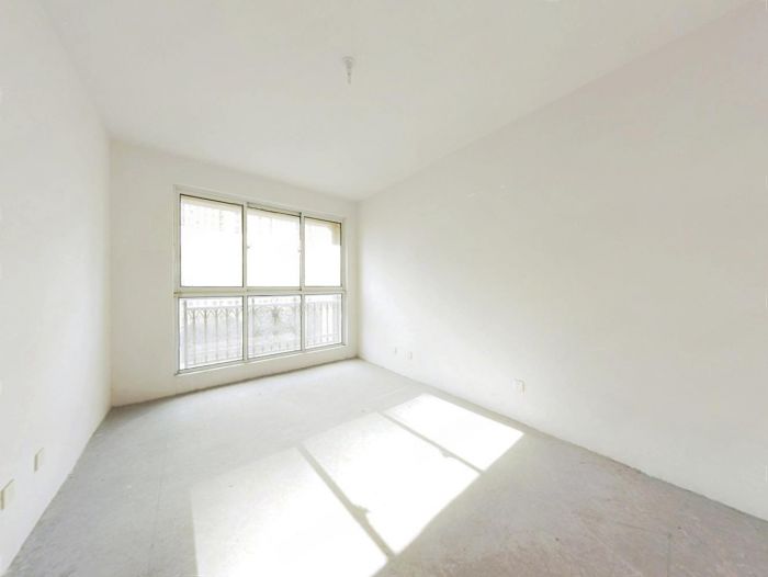 中南世纪花城二期 3室2厅2卫 134m&sup2;
