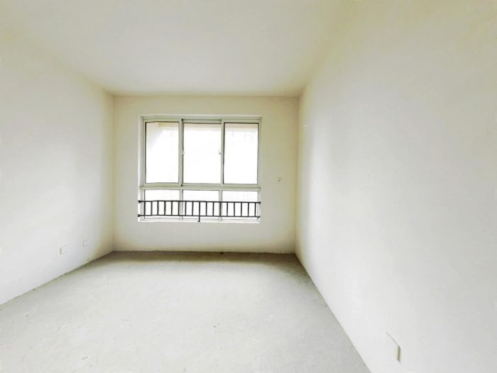 中南世纪花城二期 3室2厅2卫 134m&sup2;