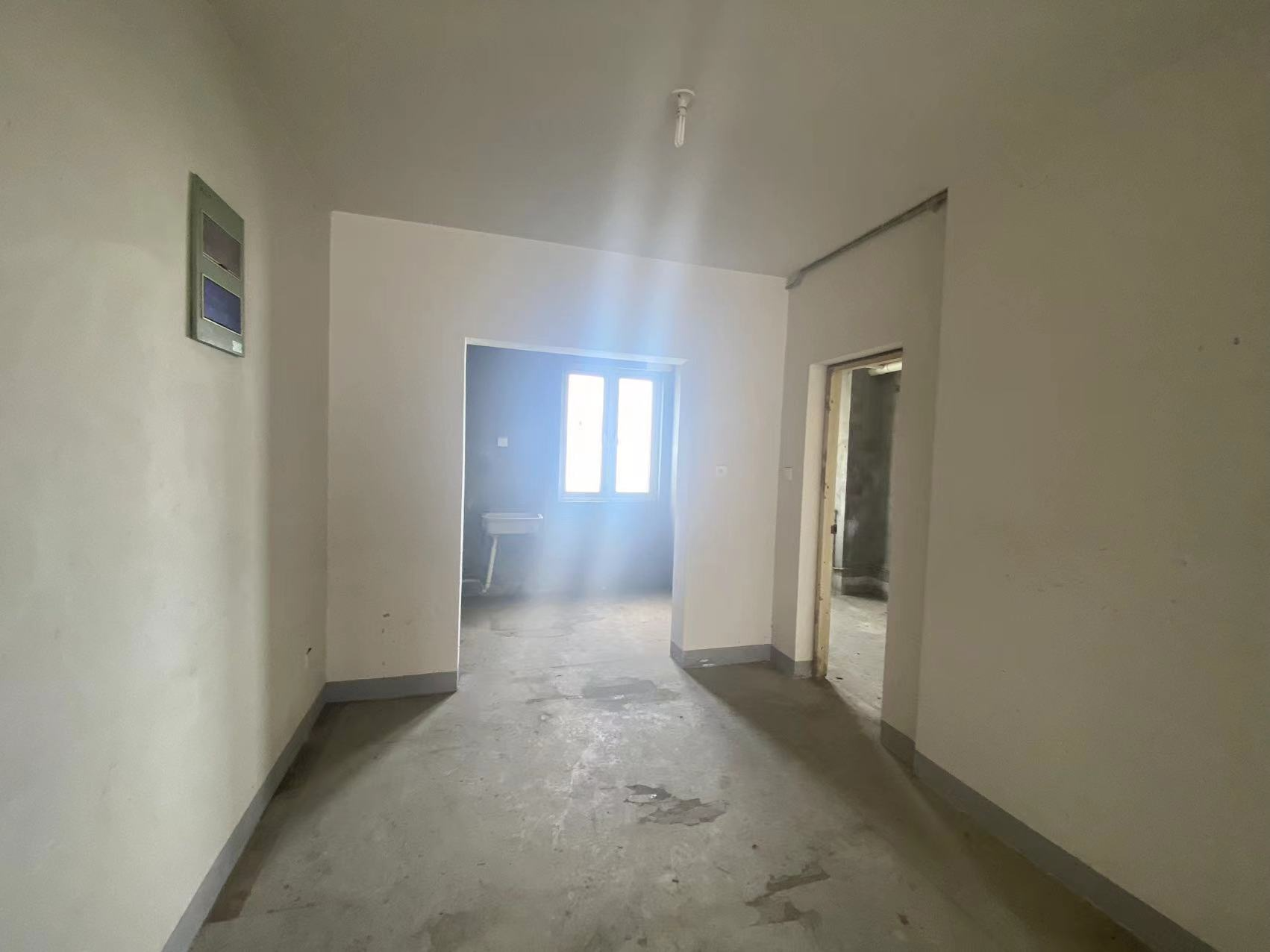 城市嘉苑 3室2厅1卫 135m&sup2;