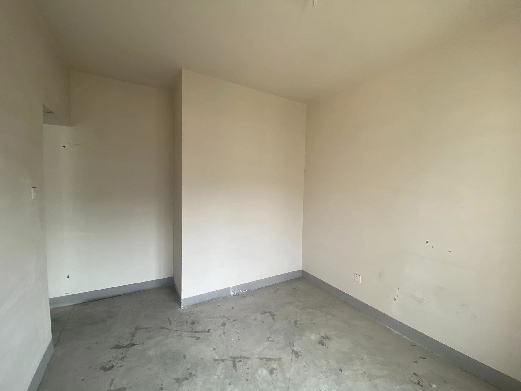 城市嘉苑 3室2厅1卫 135m&sup2;
