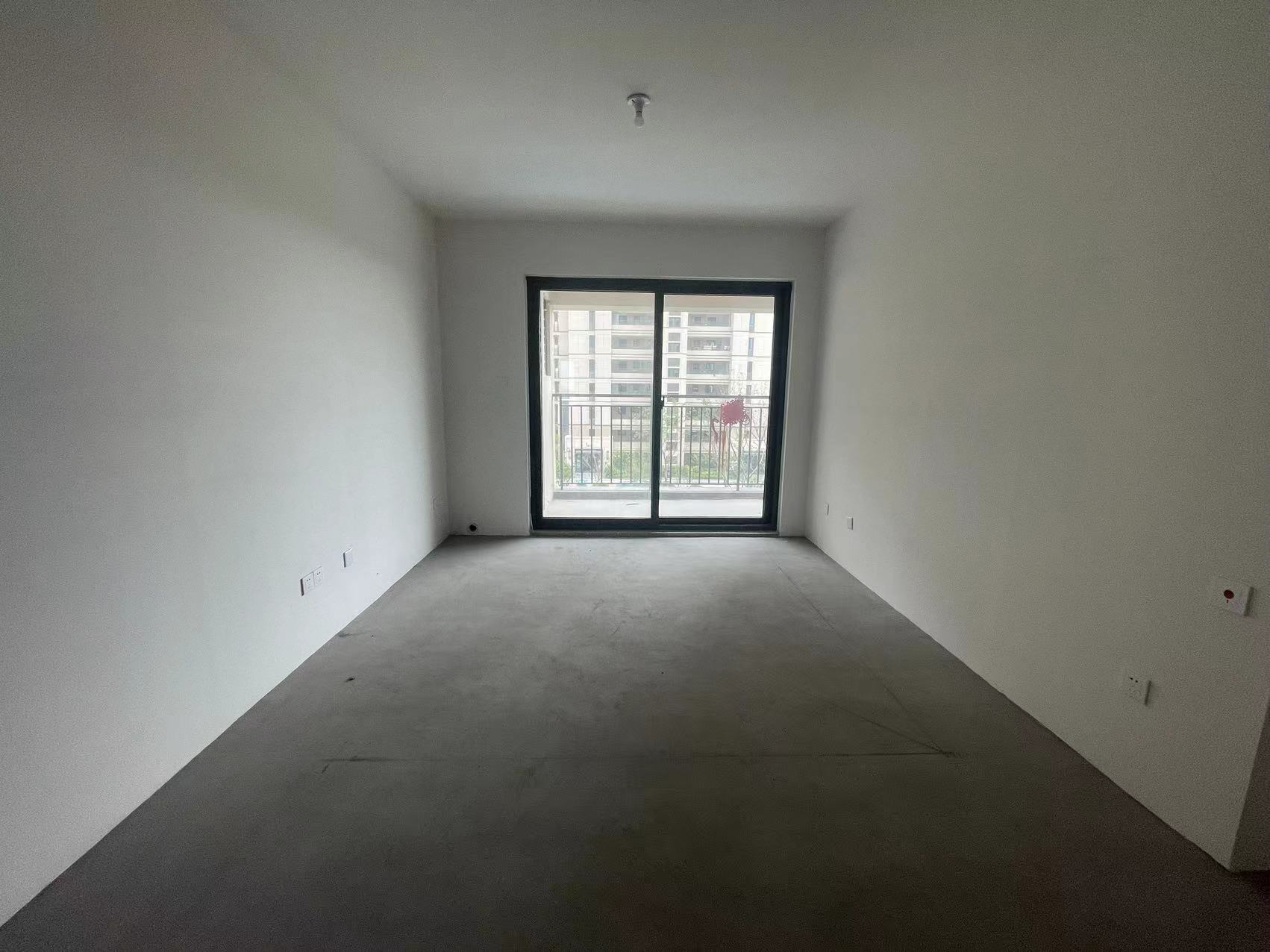 卓越华宸世纪 3室2厅1卫 96m&sup2;