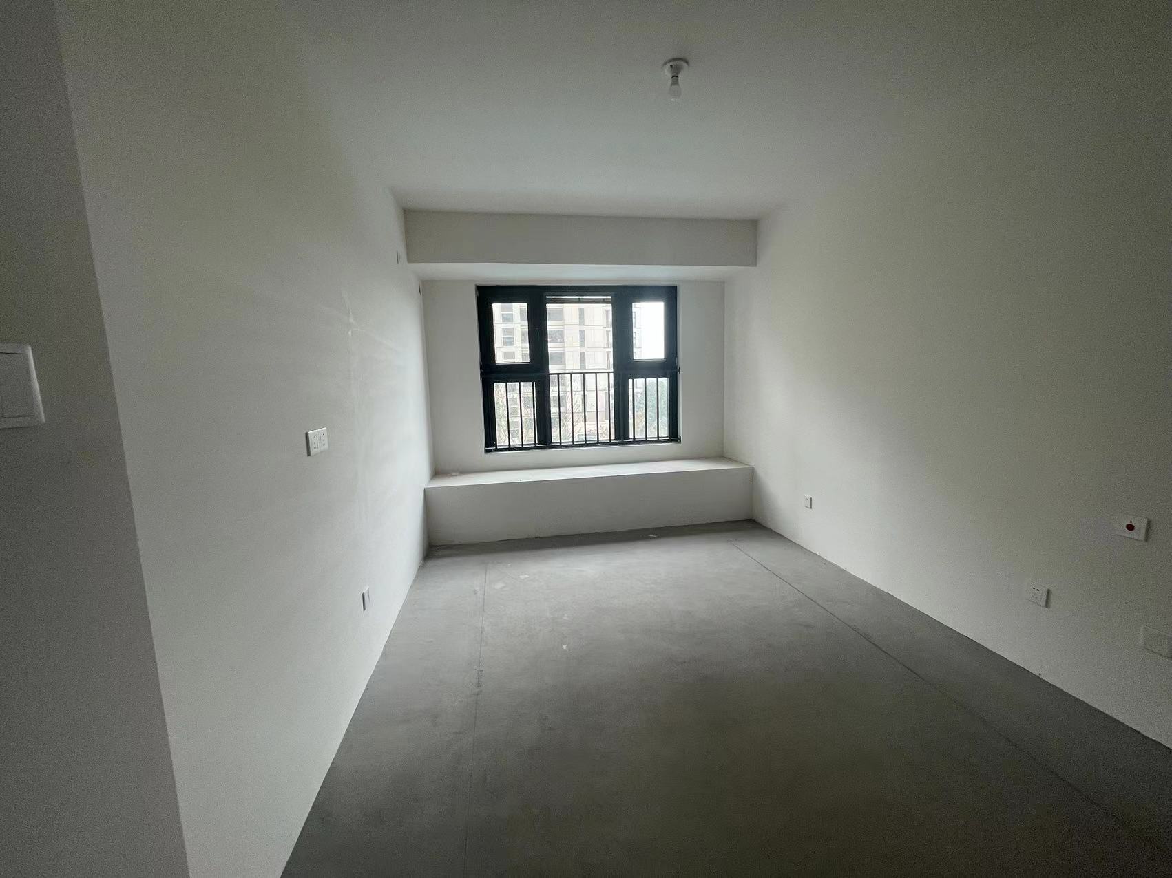 卓越华宸世纪 3室2厅1卫 96m&sup2;