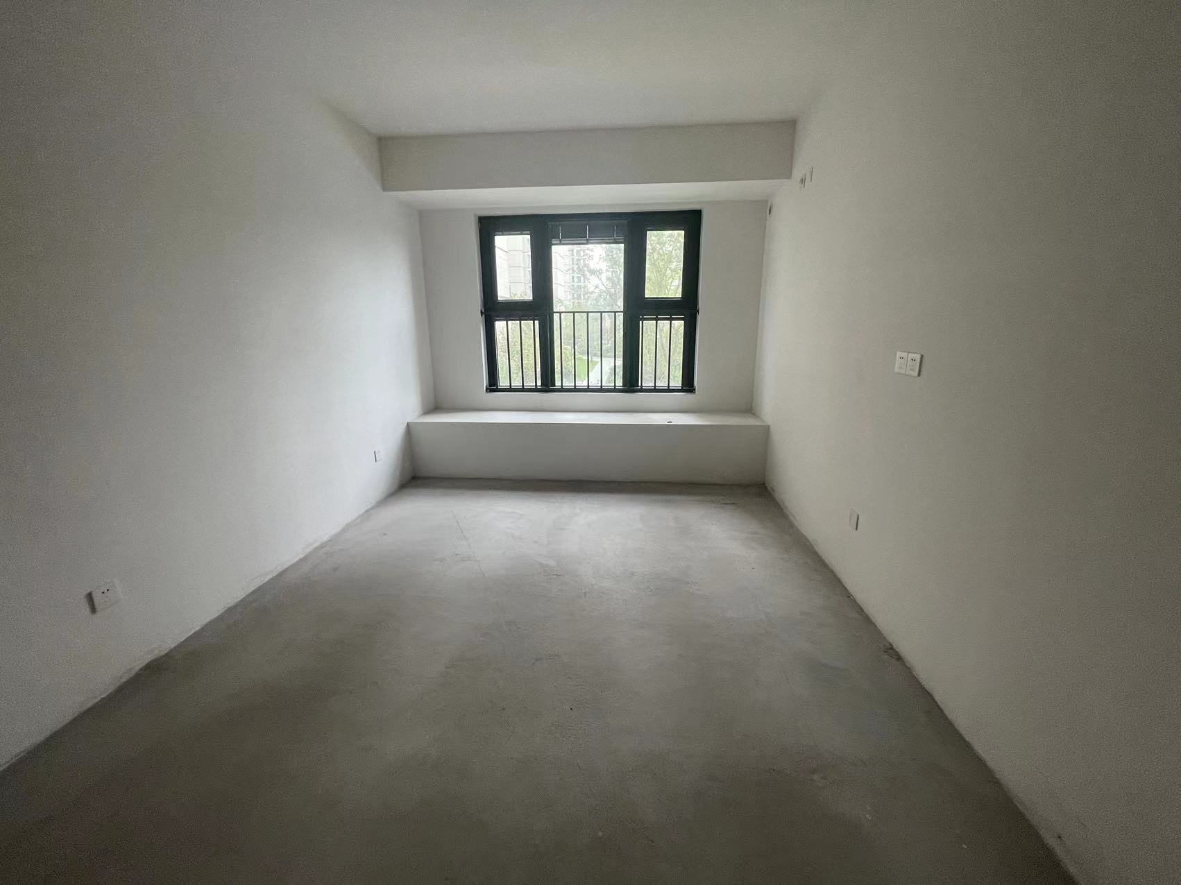 卓越华宸世纪 3室2厅2卫 102m&sup2;
