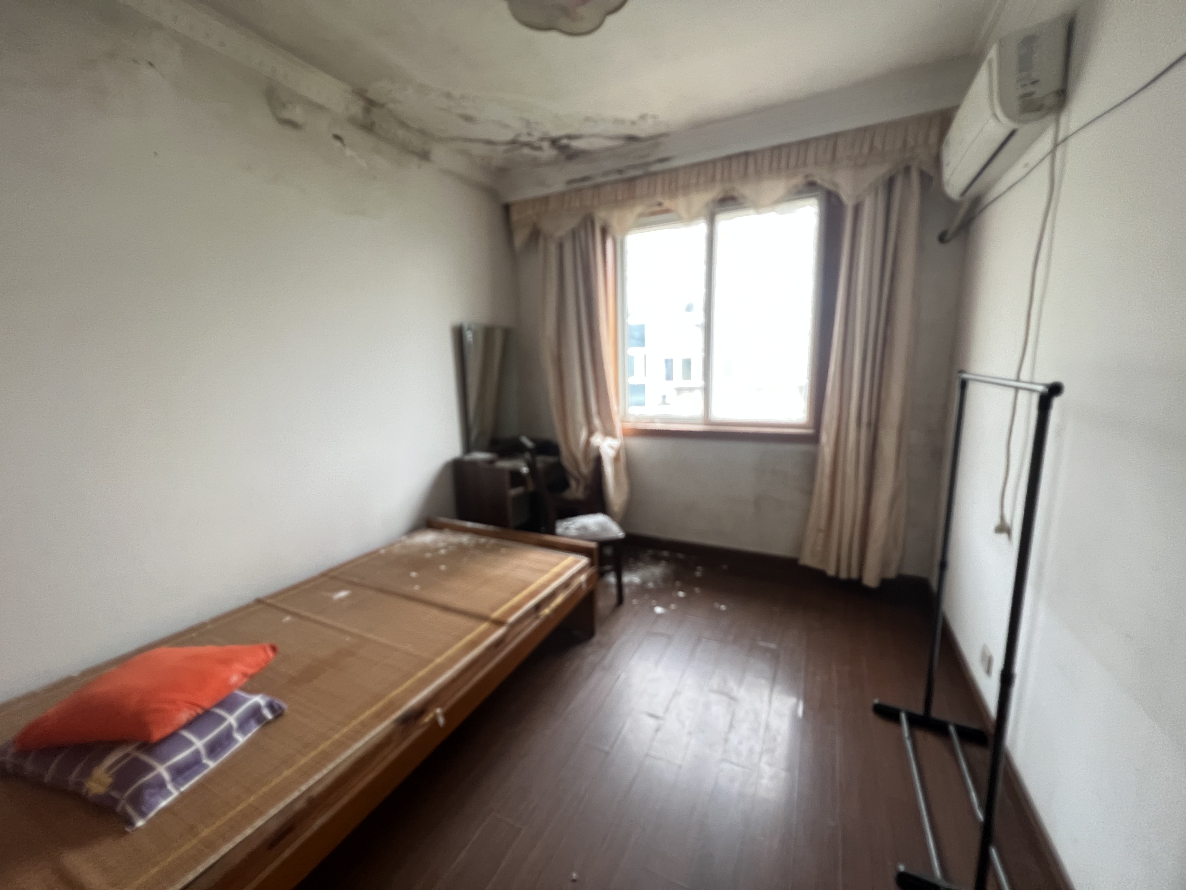 星源花苑 3室2厅1卫 150.00m&sup2;