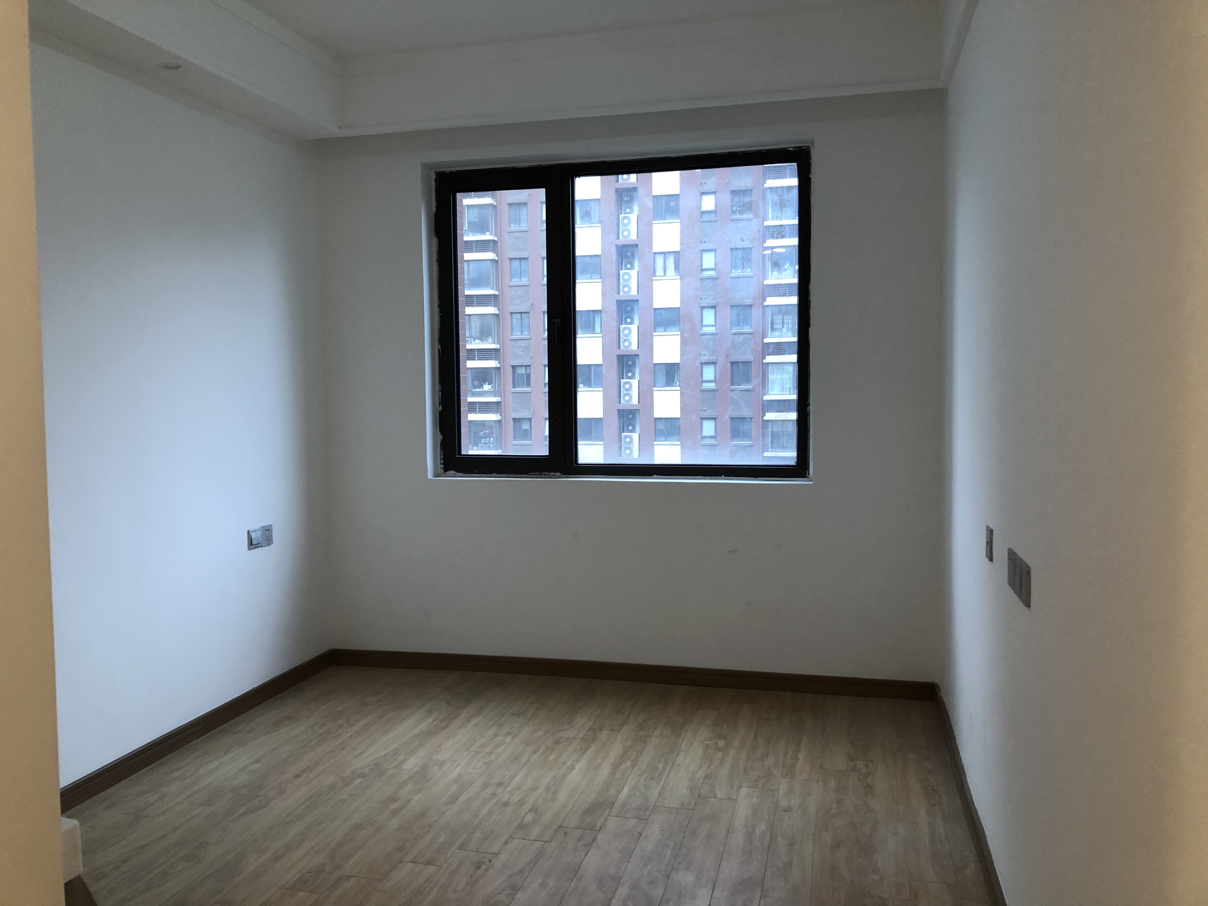 佳期漫 4室2厅2卫 122.7m&sup2;