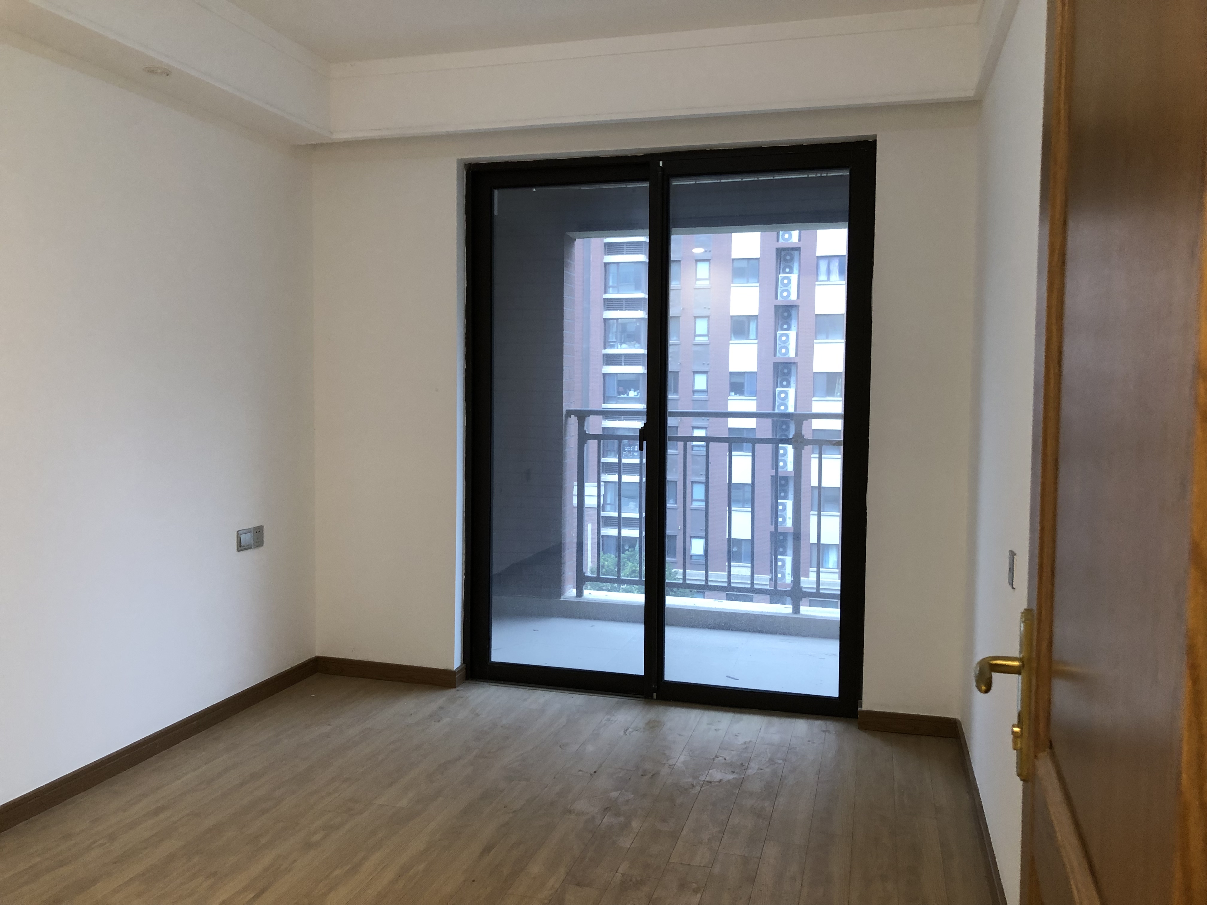 佳期漫 4室2厅2卫 122.7m&sup2;