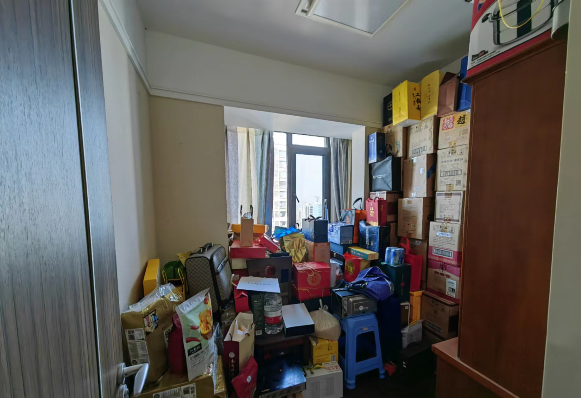 万科濠河传奇 4室2厅2卫 143.7m&sup2;