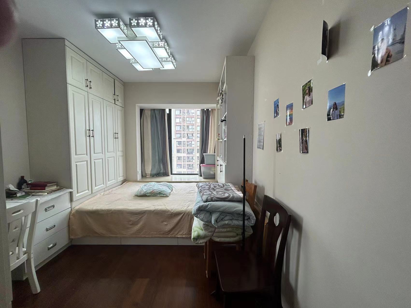 万科濠河传奇 4室2厅2卫 143.7m&sup2;