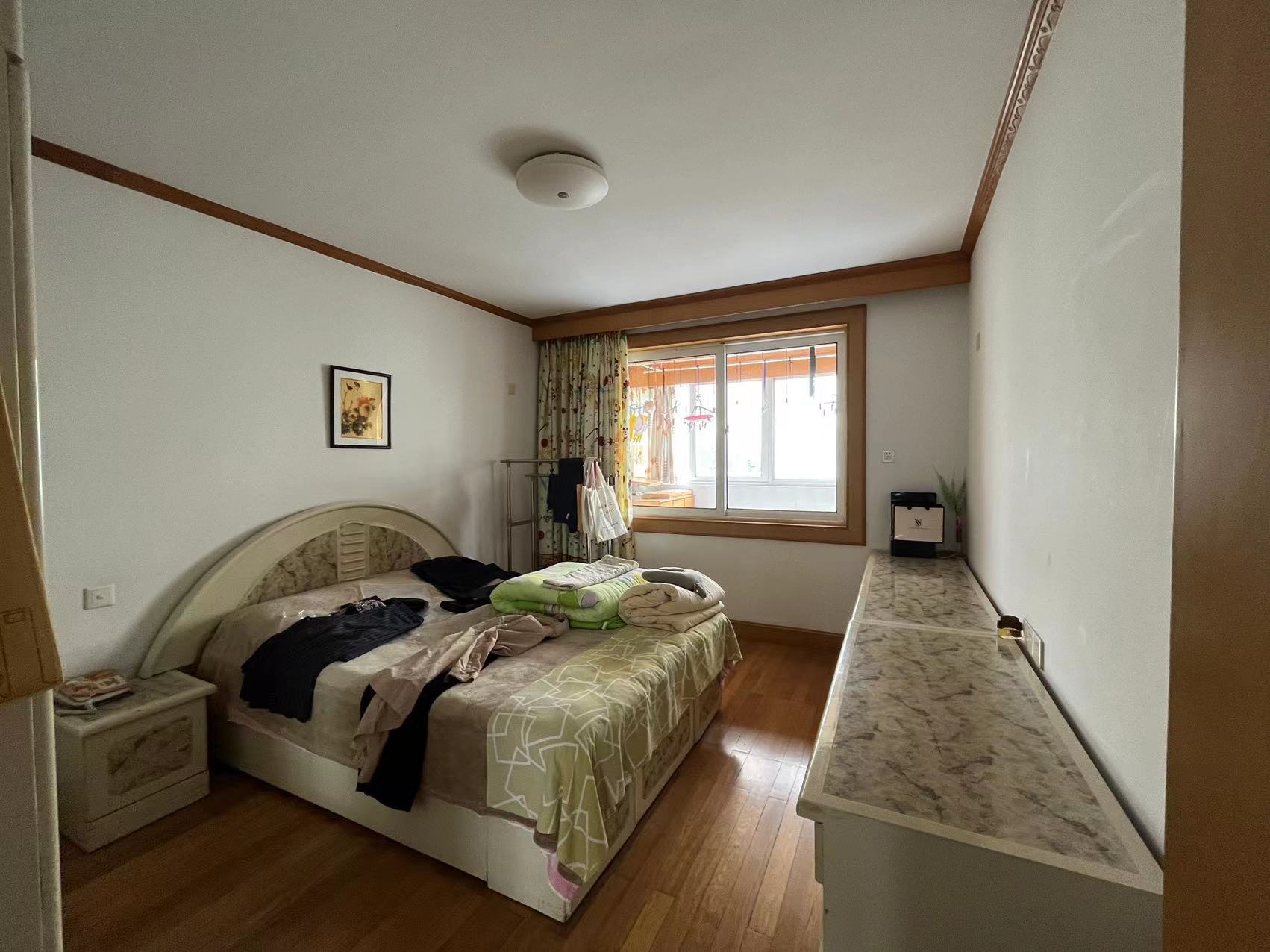 光明东村一期 3室2厅2卫 132.50m&sup2;