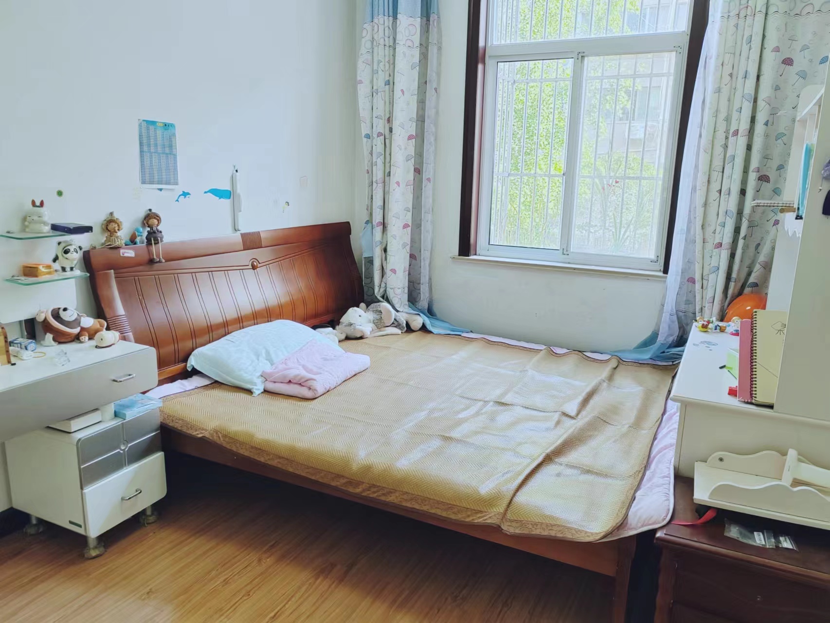 八角亭东一区 2室2厅1卫 99.9m&sup2;