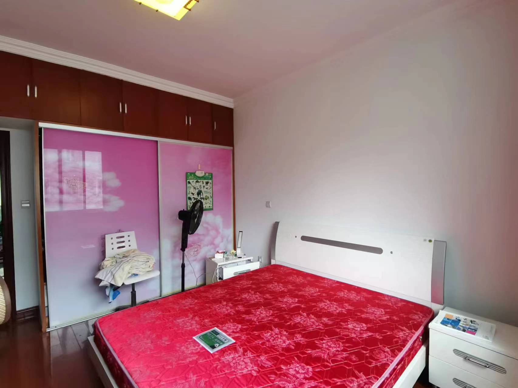 华山花苑二期 3室2厅2卫 153m&sup2;