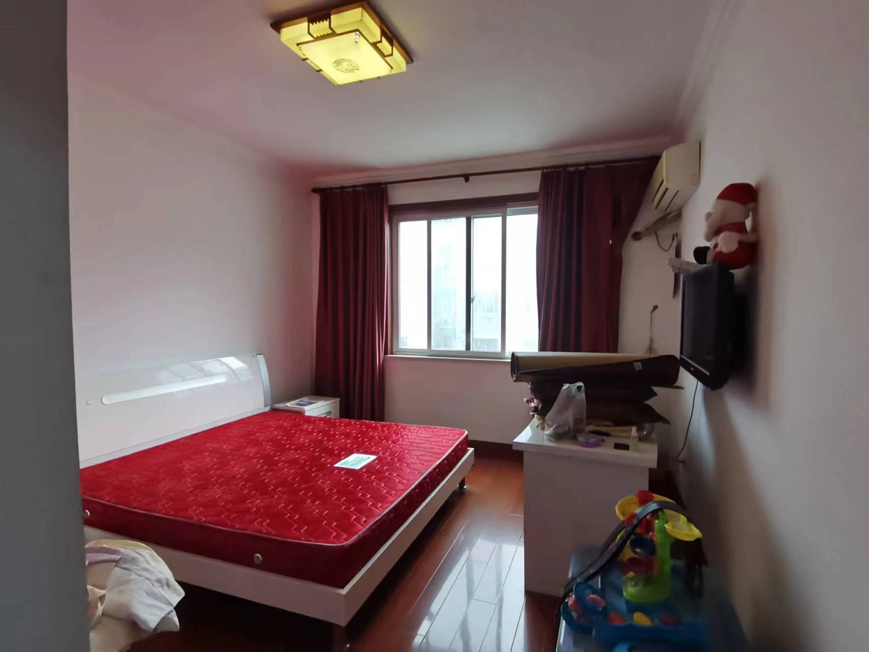 华山花苑二期 3室2厅2卫 153m&sup2;