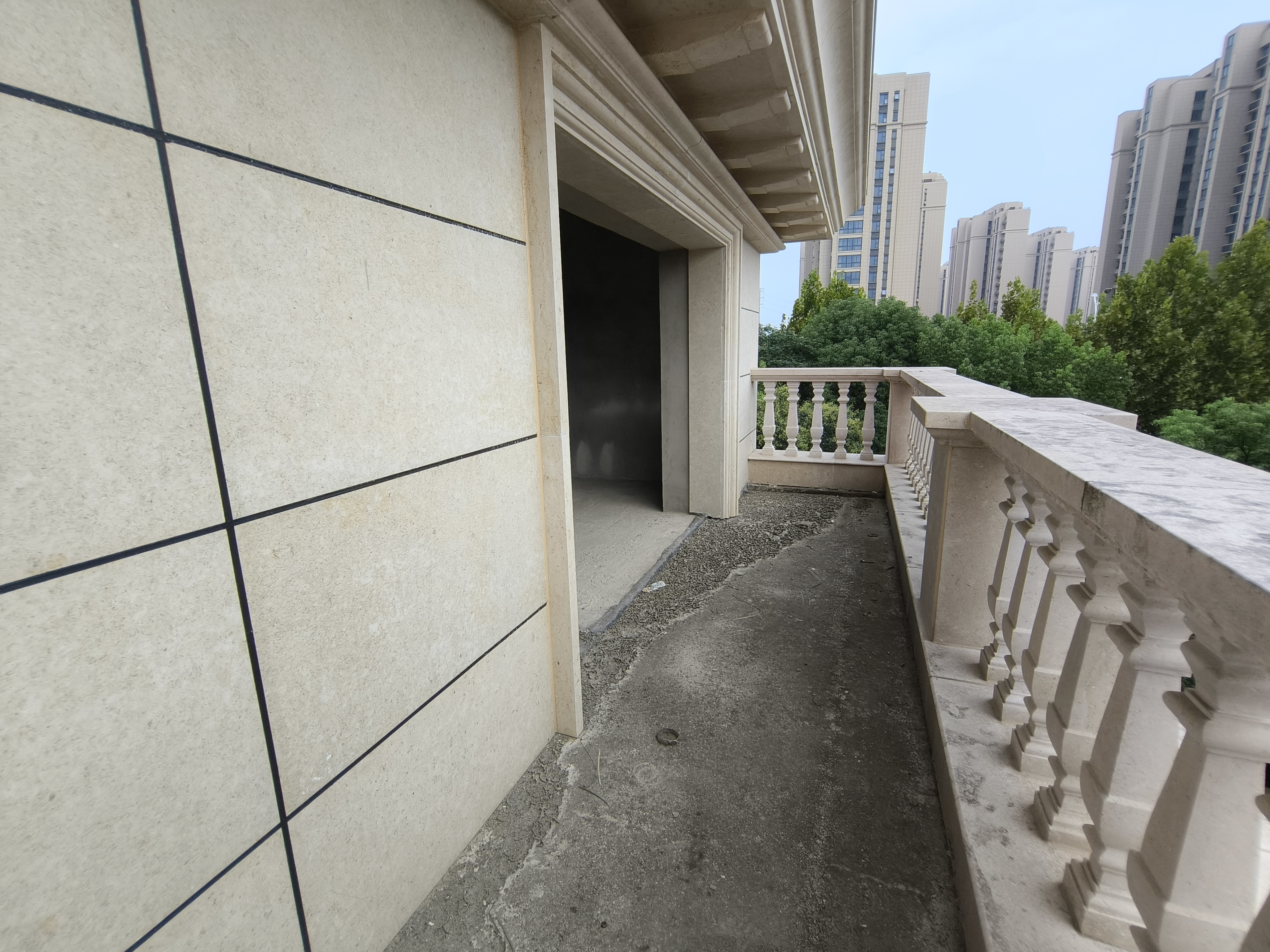 上善居东区 4室2厅3卫 600m&sup2;