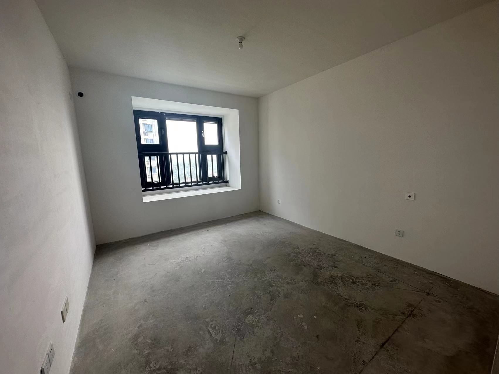 春晓熙岸 3室2厅2卫 121m&sup2;