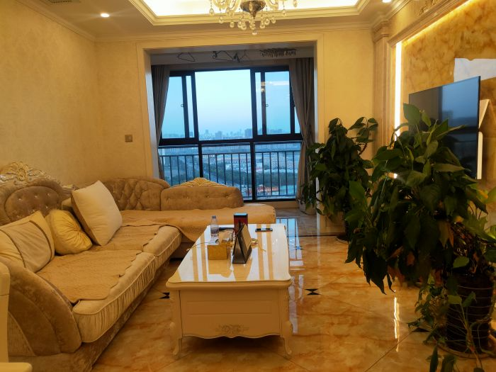 中海碧林湾 3室2厅1卫 97m&sup2;